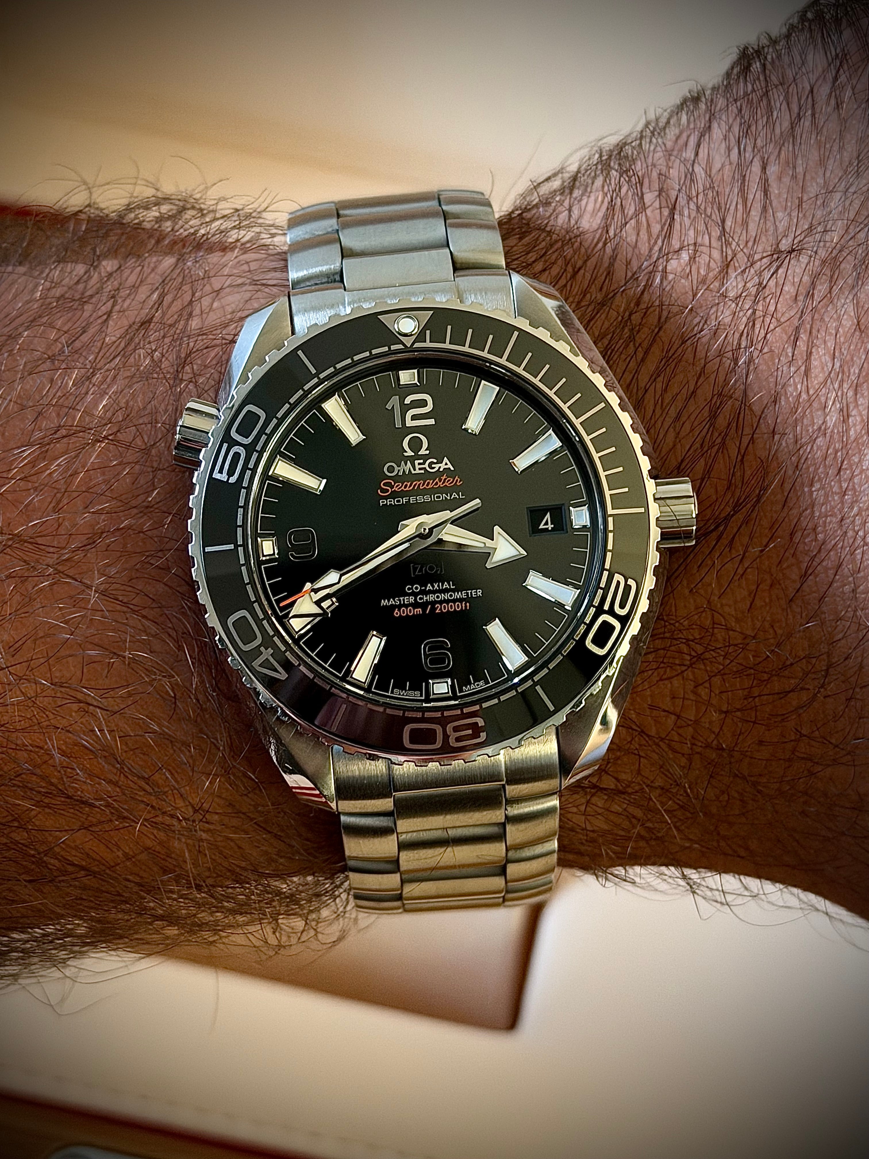 2023 OMEGA SEAMASTER PLANET OCEAN CO AXIAL 600M, 39.5MM, FULL SET, INC GST