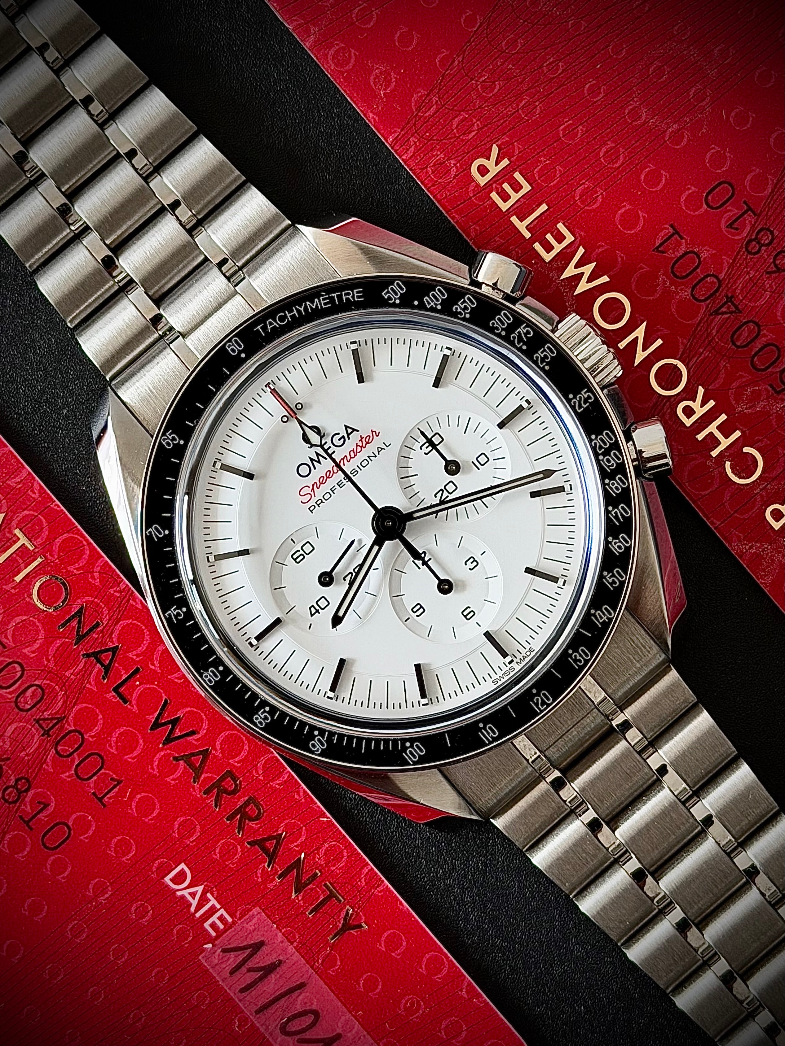 2025 OMEGA SPEEDMASTER WHITE DIAL, FULL SET, INC GST