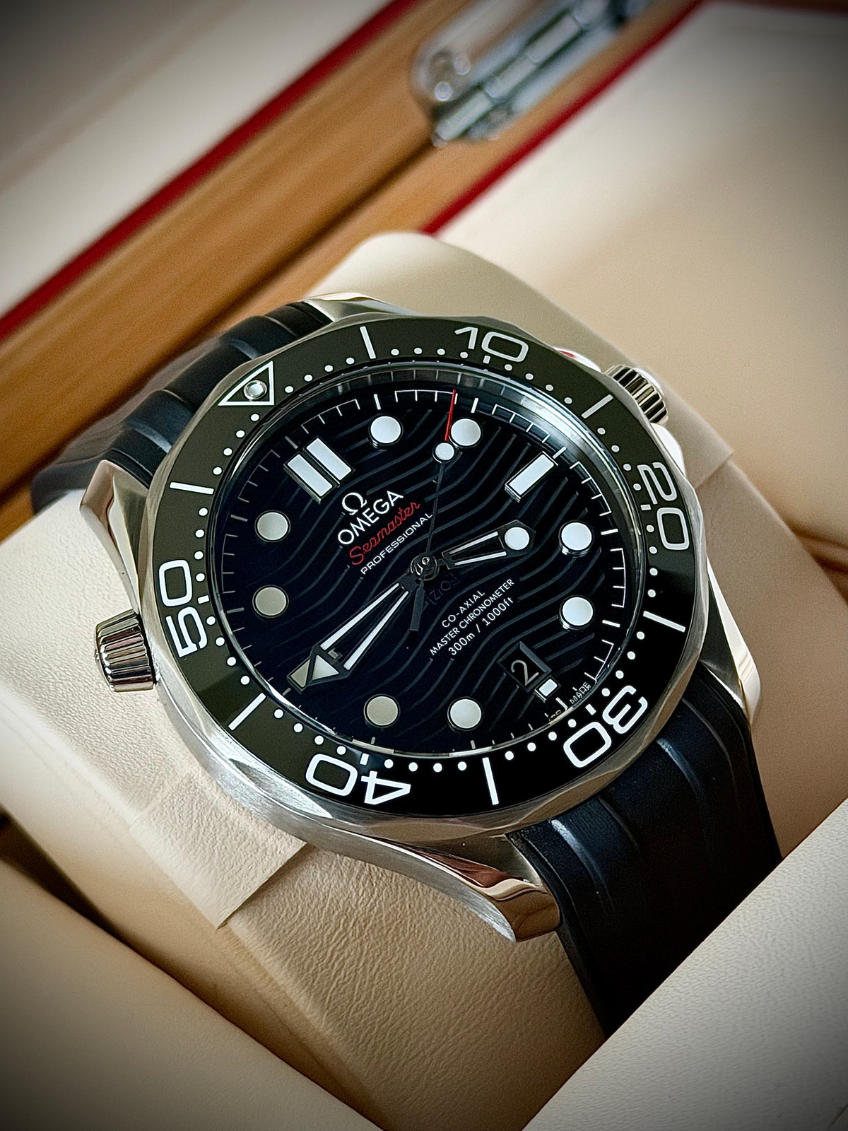 2025 OMEGA SEAMASTER DIVER 300M, 210.32.42.20.01.001, BLACK DIAL, BLACK RUBBER STRAP, FULL SET, INC GST