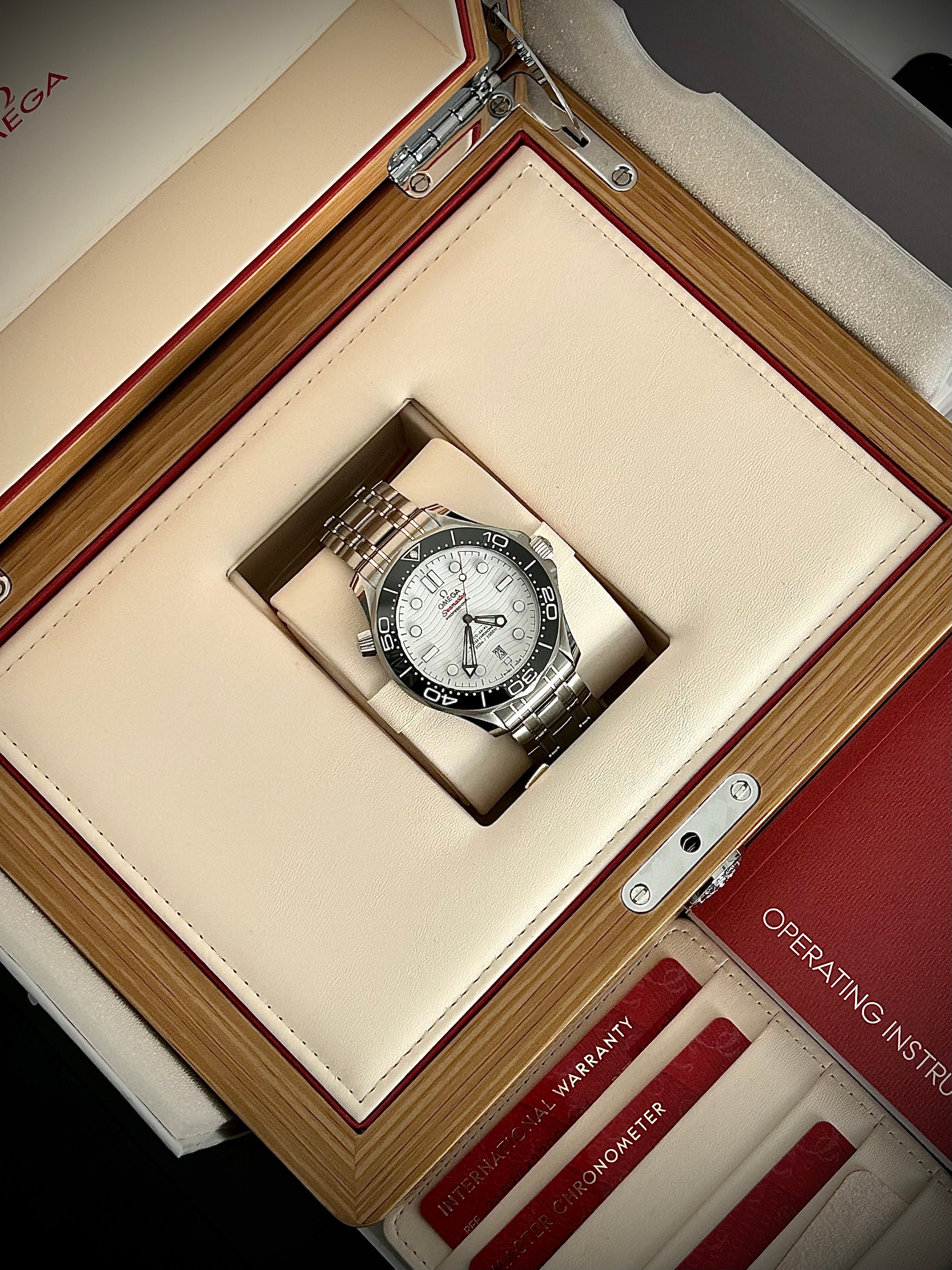 2023 OMEGA SEAMASTER 300, FULL SET, INC GST