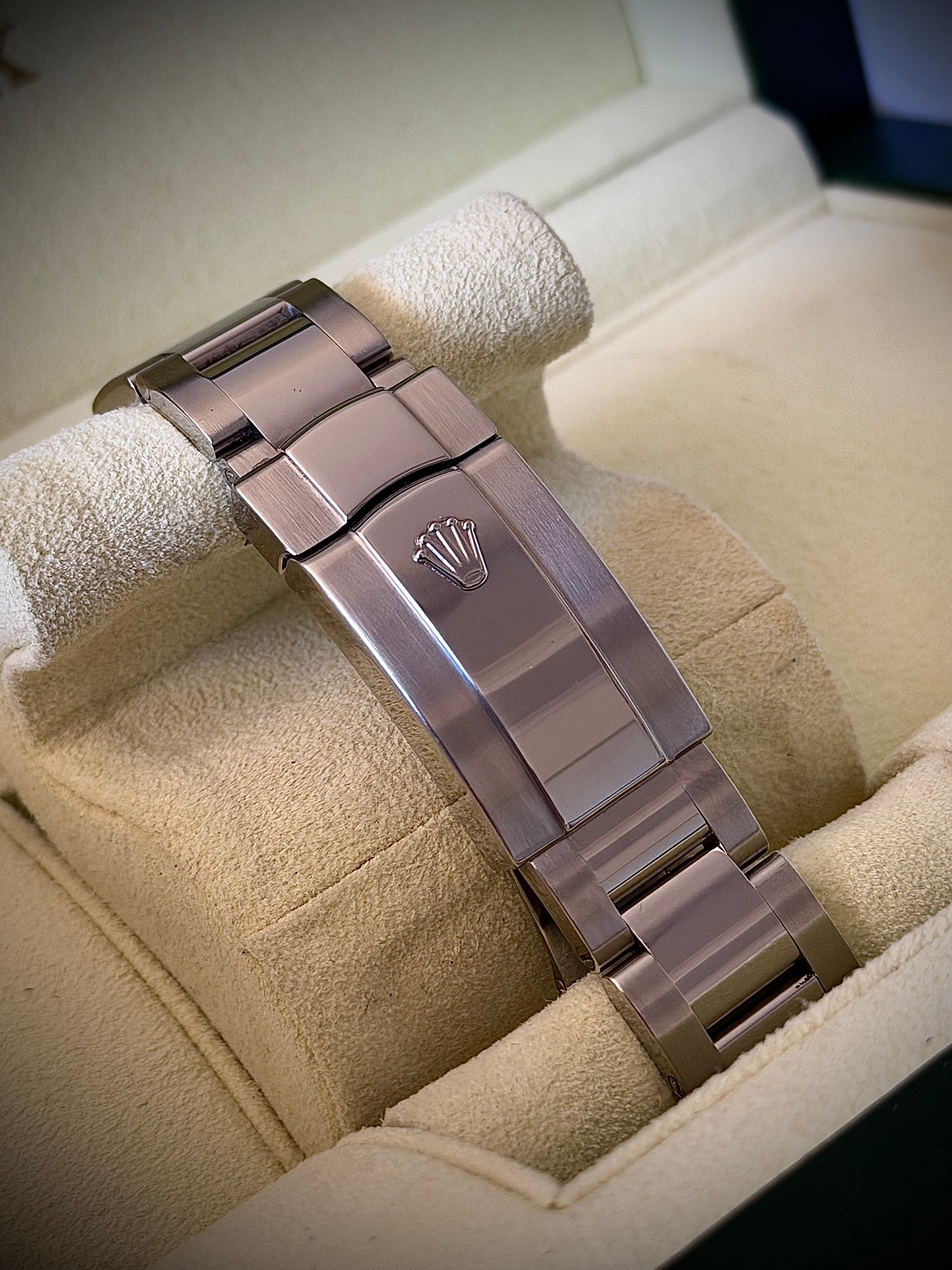 2010 ROLEX MILGAUSS, 116400GV, FULL SET, 2022 RSC SERVICE, INC GST