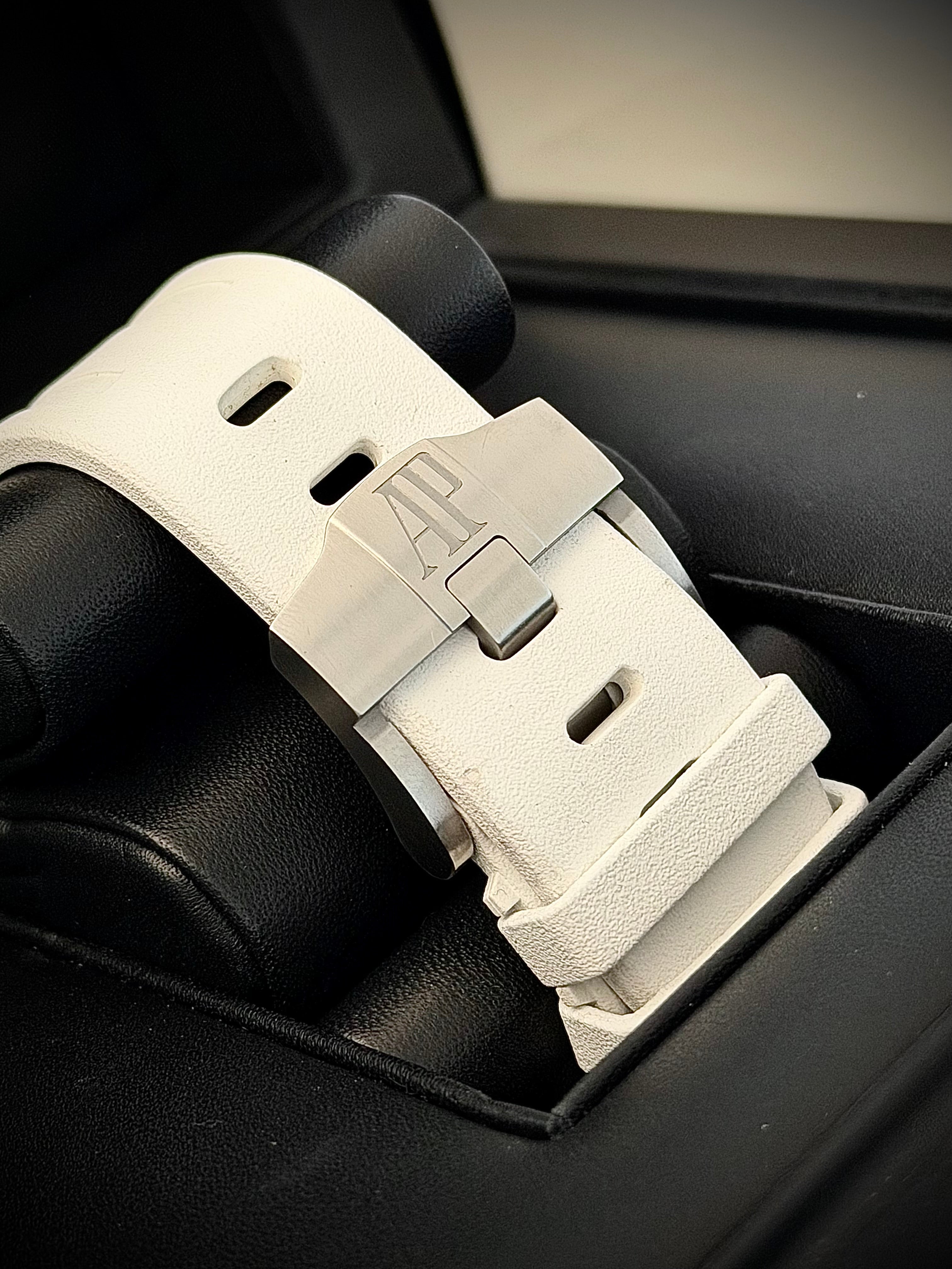 2015 AUDEMARS PIGUET ROYAL OAK OFFSHORE DIVER, FULL SET, INC GST