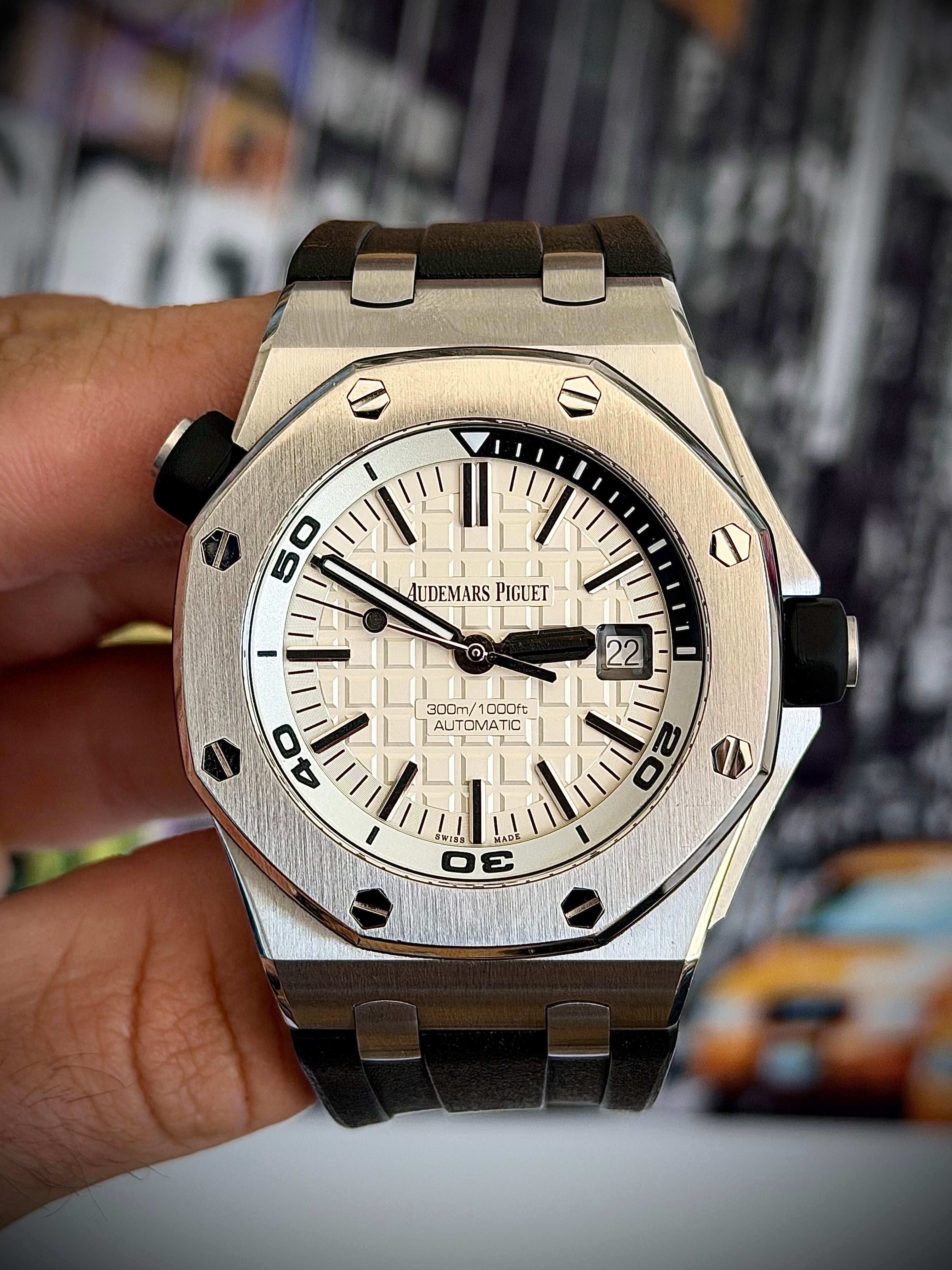 2015 AUDEMARS PIGUET ROYAL OAK OFFSHORE DIVER, FULL SET, INC GST