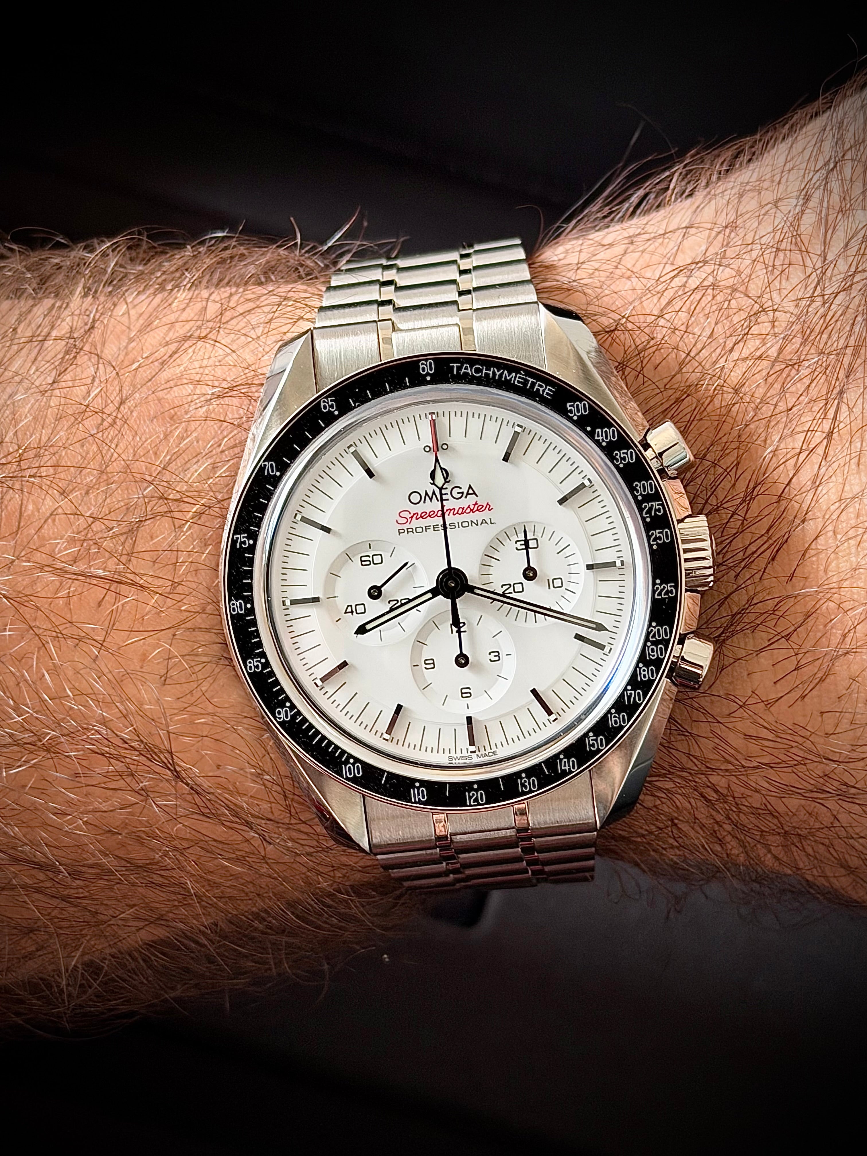 2025 OMEGA SPEEDMASTER WHITE DIAL, FULL SET, INC GST