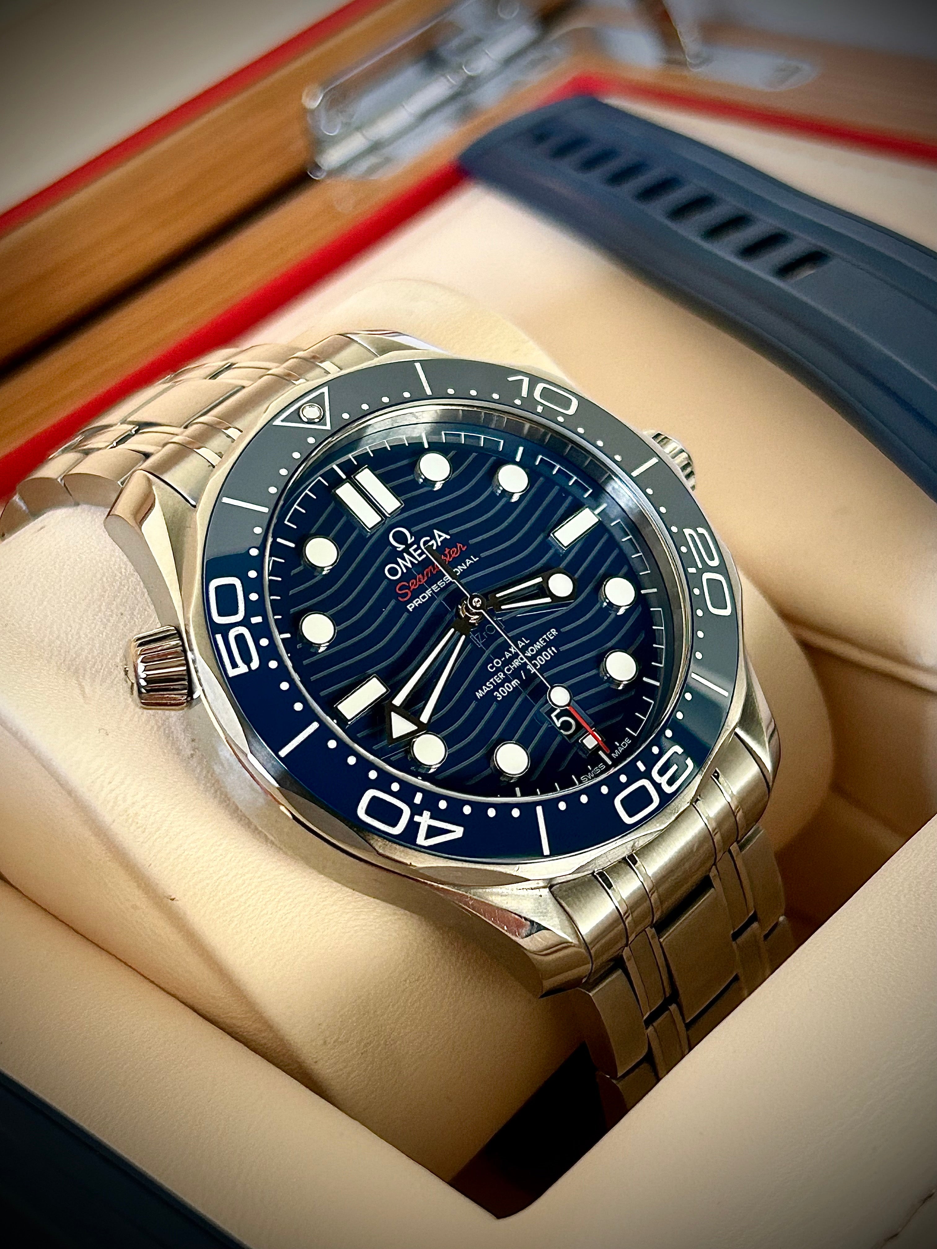2020 OMEGA SEAMASTER 300, BLUE DIAL, FULL SET, INC GST