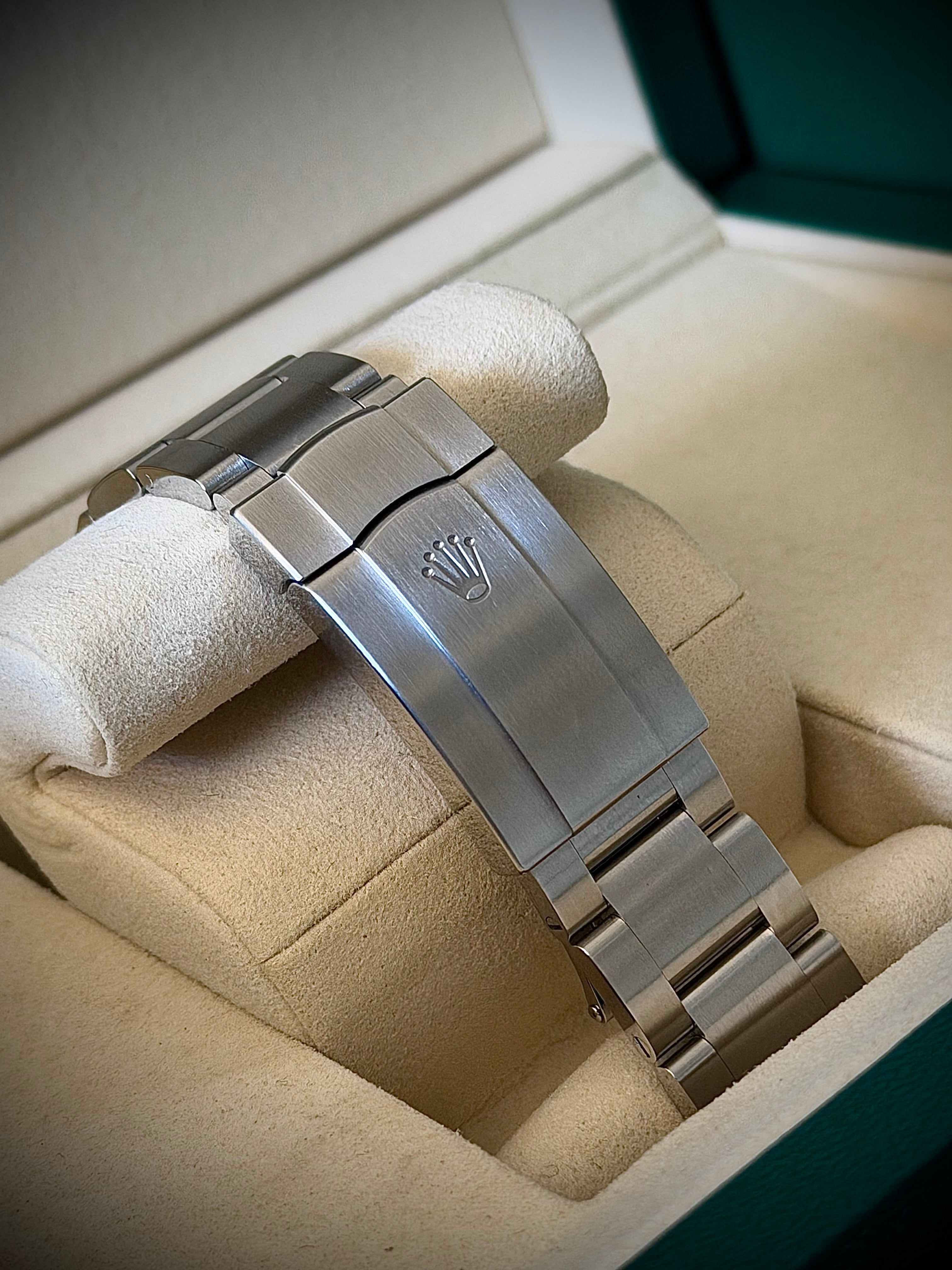 2026 ROLEX OYSTER PERPETUAL 41, MED BLUE DIAL, FULL SET, INC GST