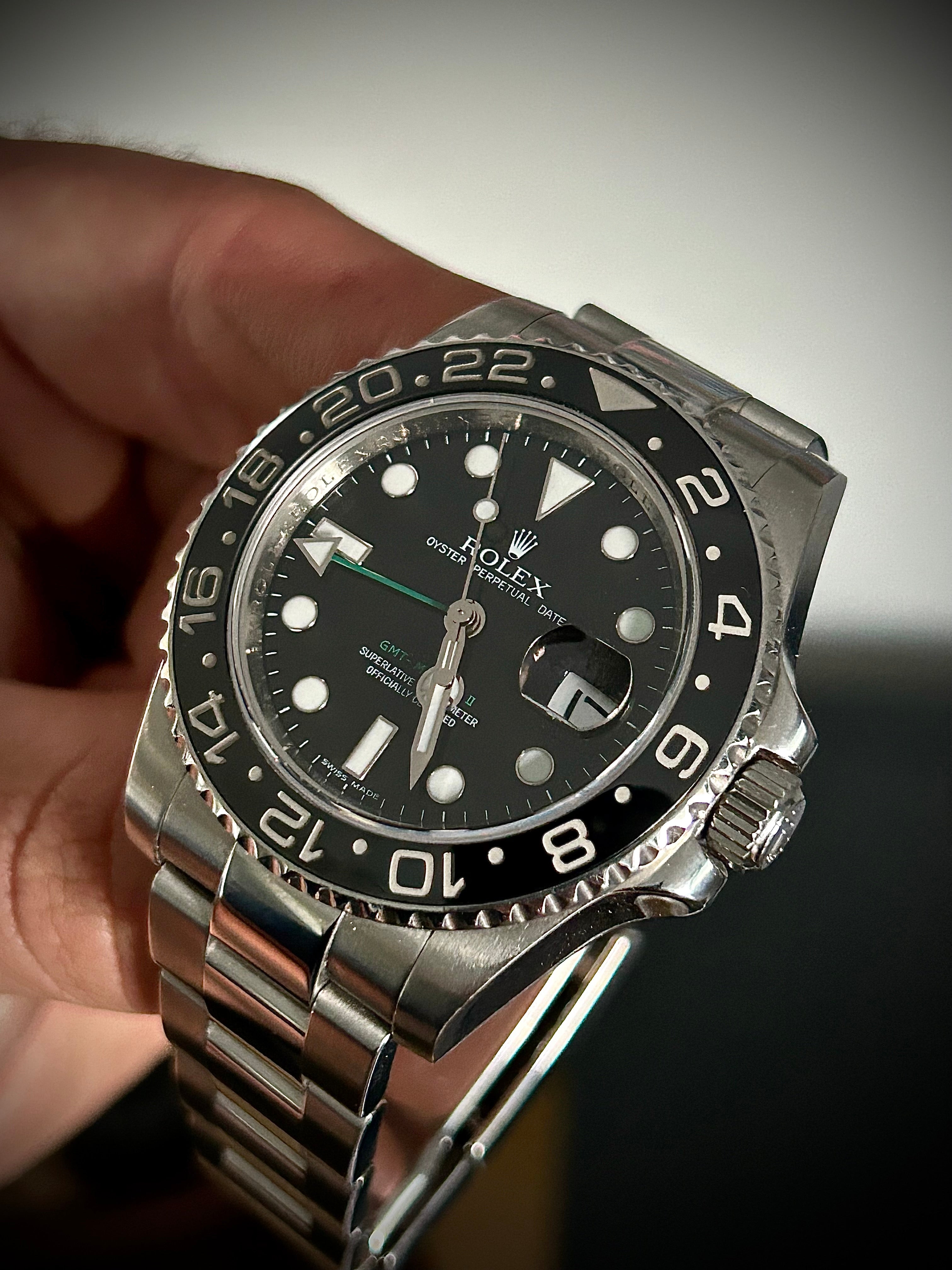2007 ROLEX GMT MASTER II, 116710LN, BOX AND PAPERS, INC GST
