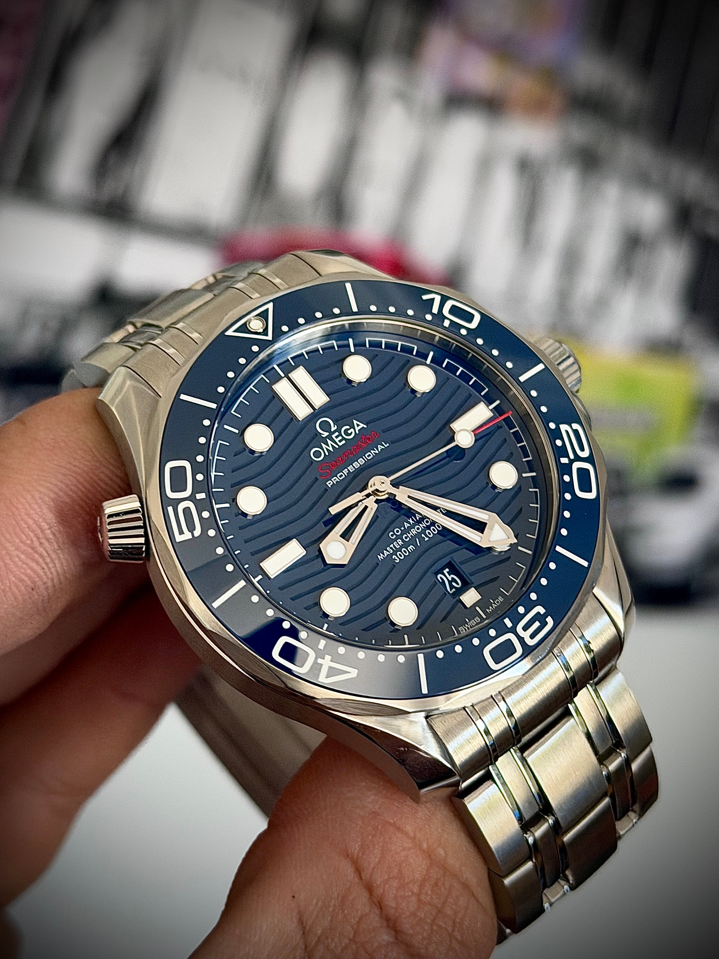 2019 OMEGA SEAMASTER 300, BLUE DIAL, FULL SET, INC GST