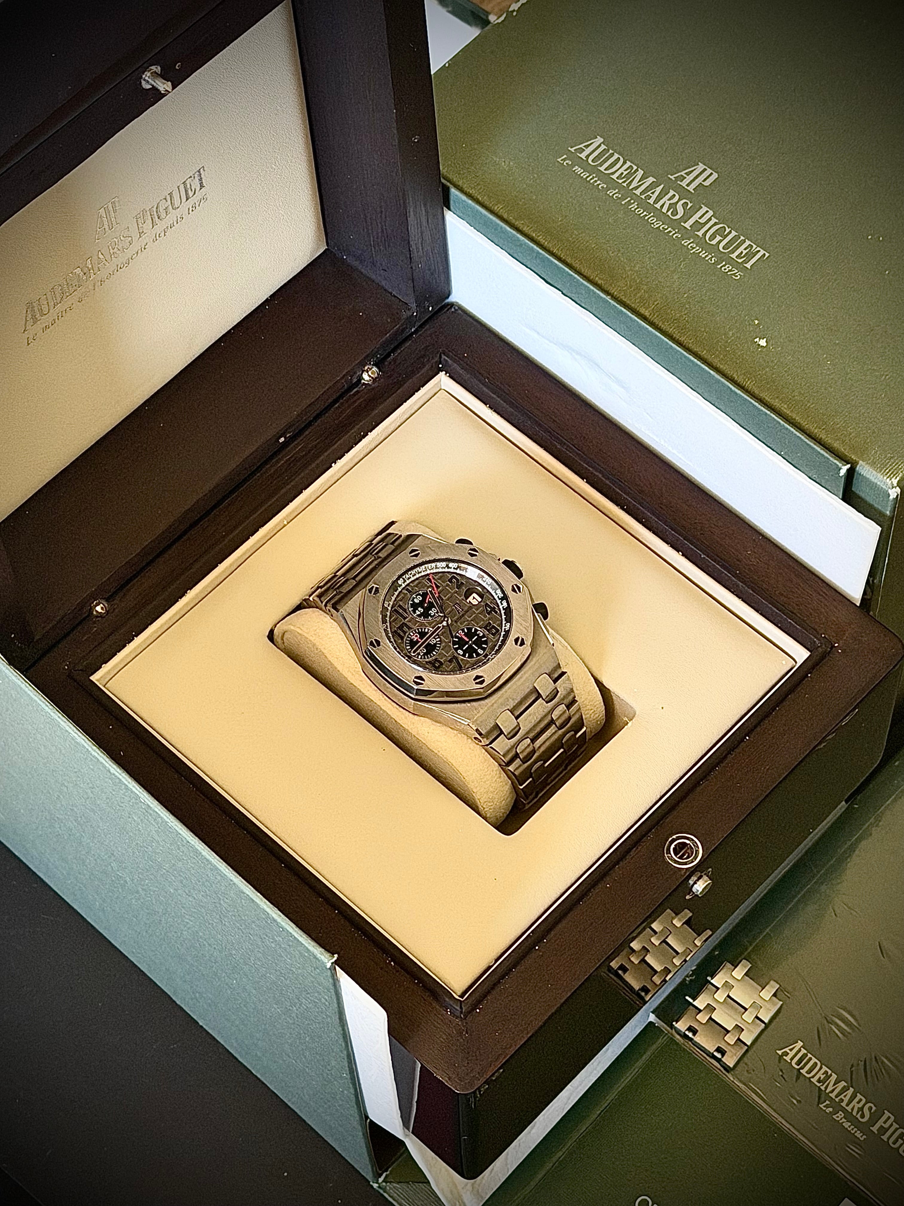 2013 AUDEMARS PIGUET ROYAL OAK OFFSHORE CHRONOGRAPH, 26170TI.OO.1000TI.01, TITANIUM BRACELET, FULL SET, INC GST