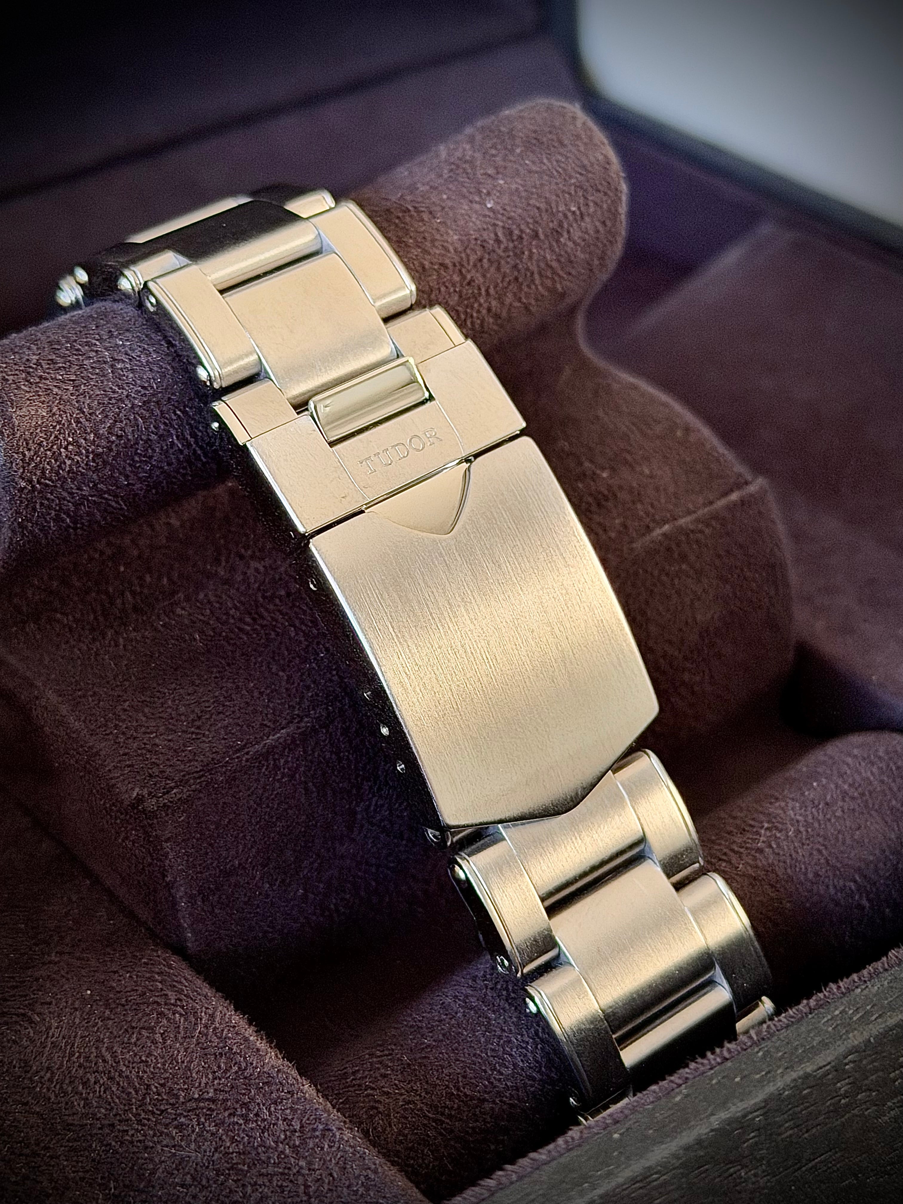 2018 TUDOR BLACK BAY HARRODS, 41MM, M79230G, FULL SET, INC GST