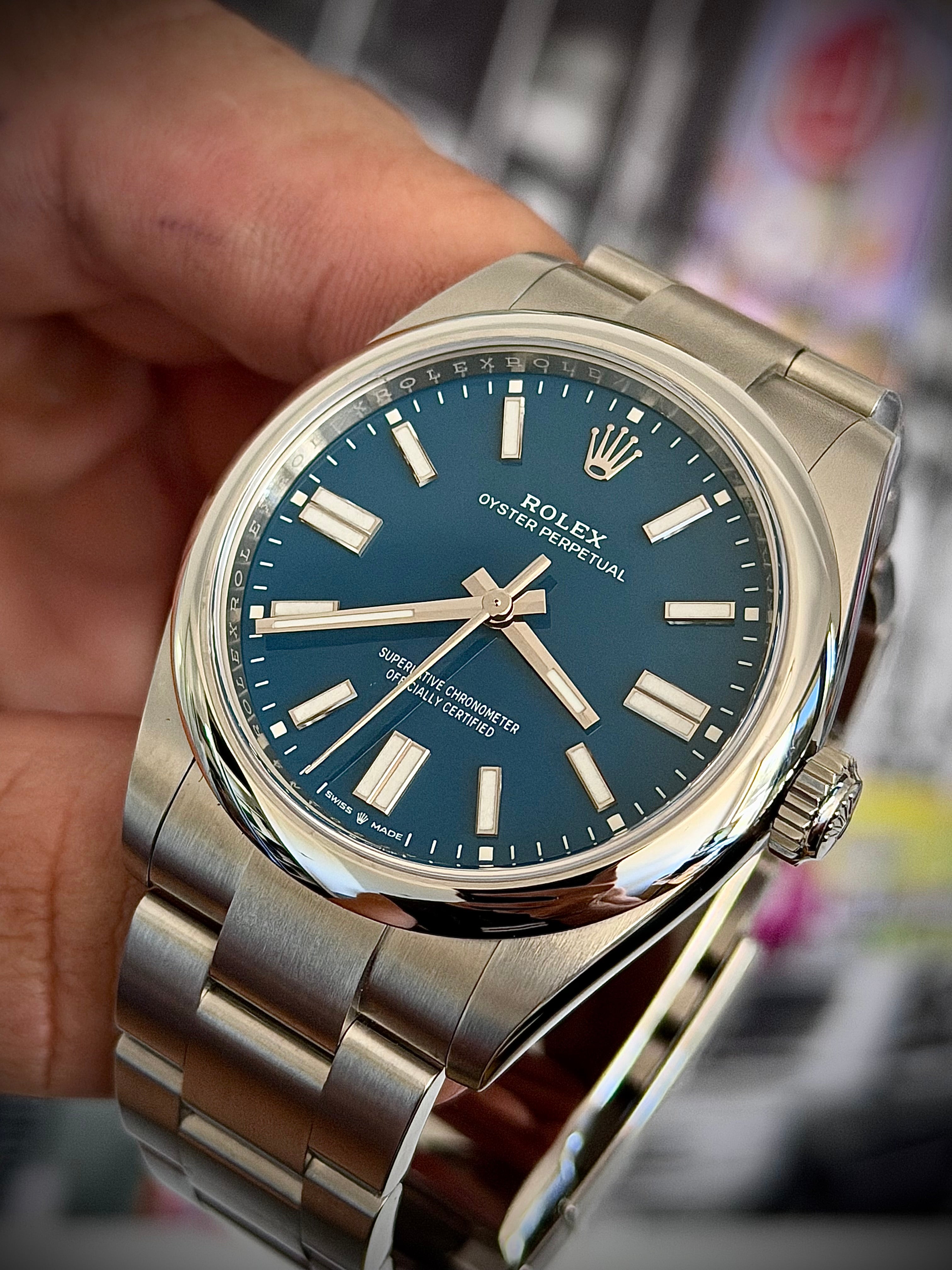 2025 ROLEX OYSTER PERPETUAL 41, MATTE BLUE DIAL, FULL SET, INC GST