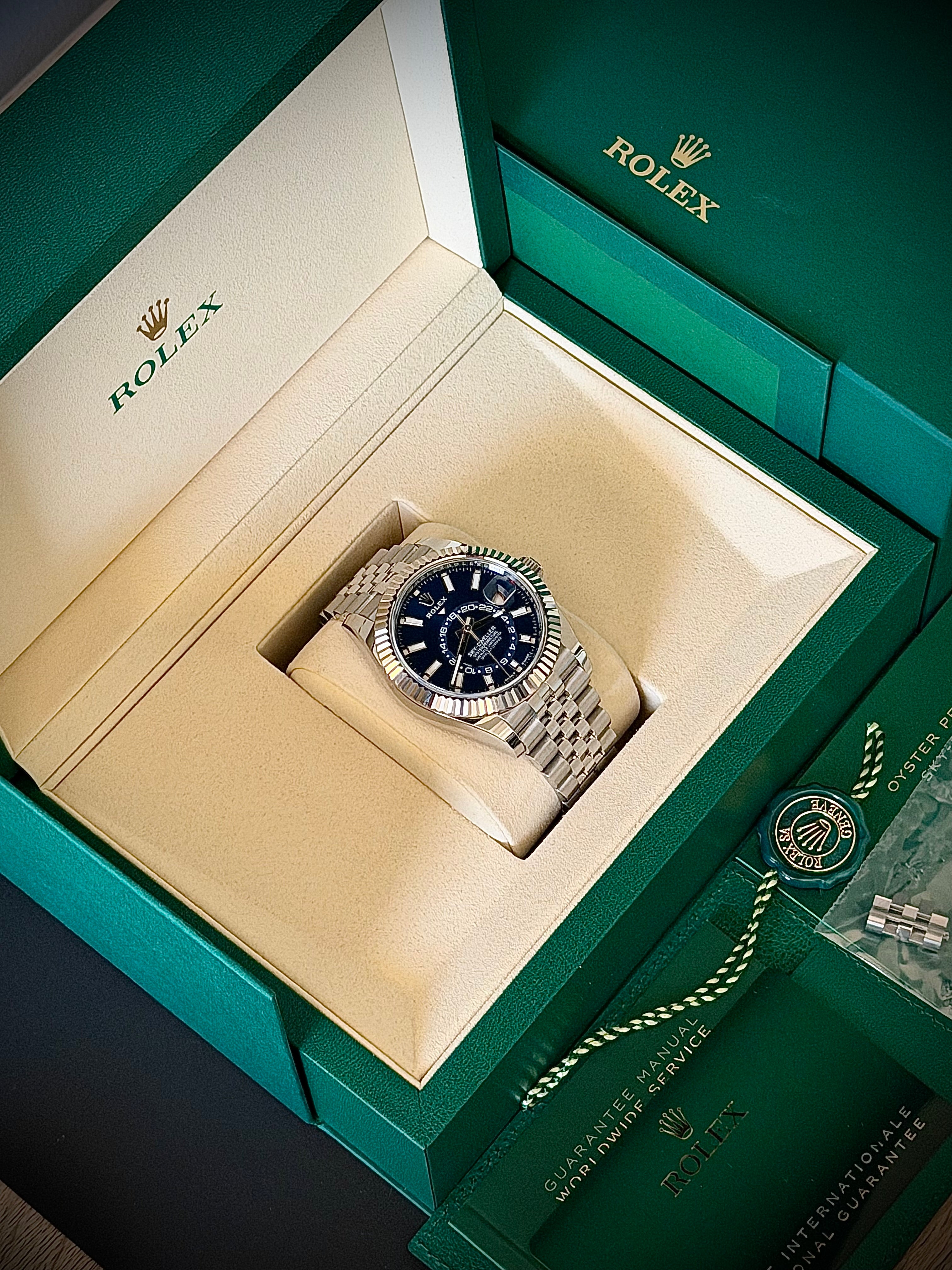 2026 ROLEX SKY DWELLER, BLUE DIAL, JUBILEE, 336934, FULL SET, INC GST