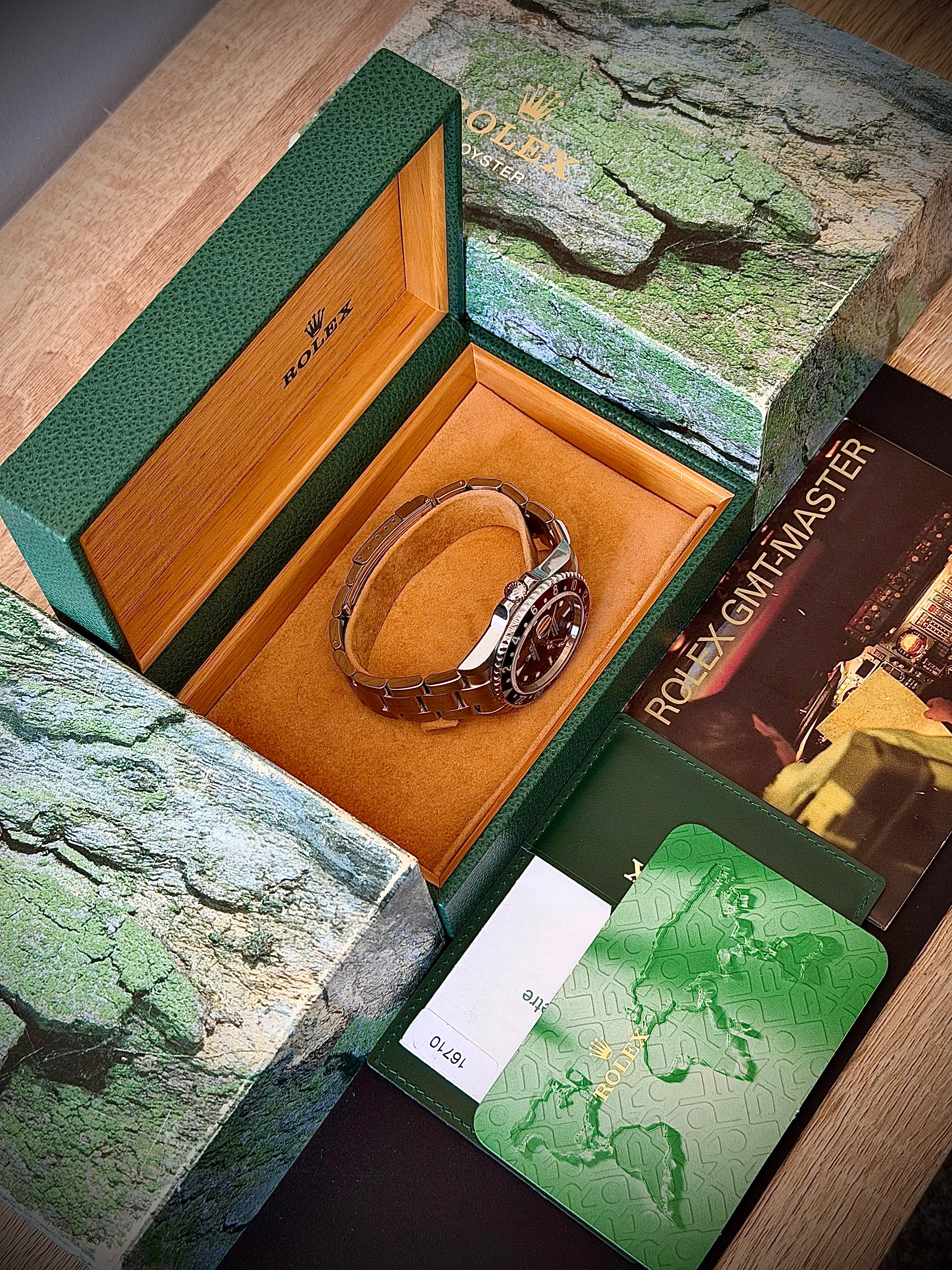 2005 ROLEX GMT-MASTER II “COKE”, NO HOLES, SEL, 16710, FULL SET, INC GST