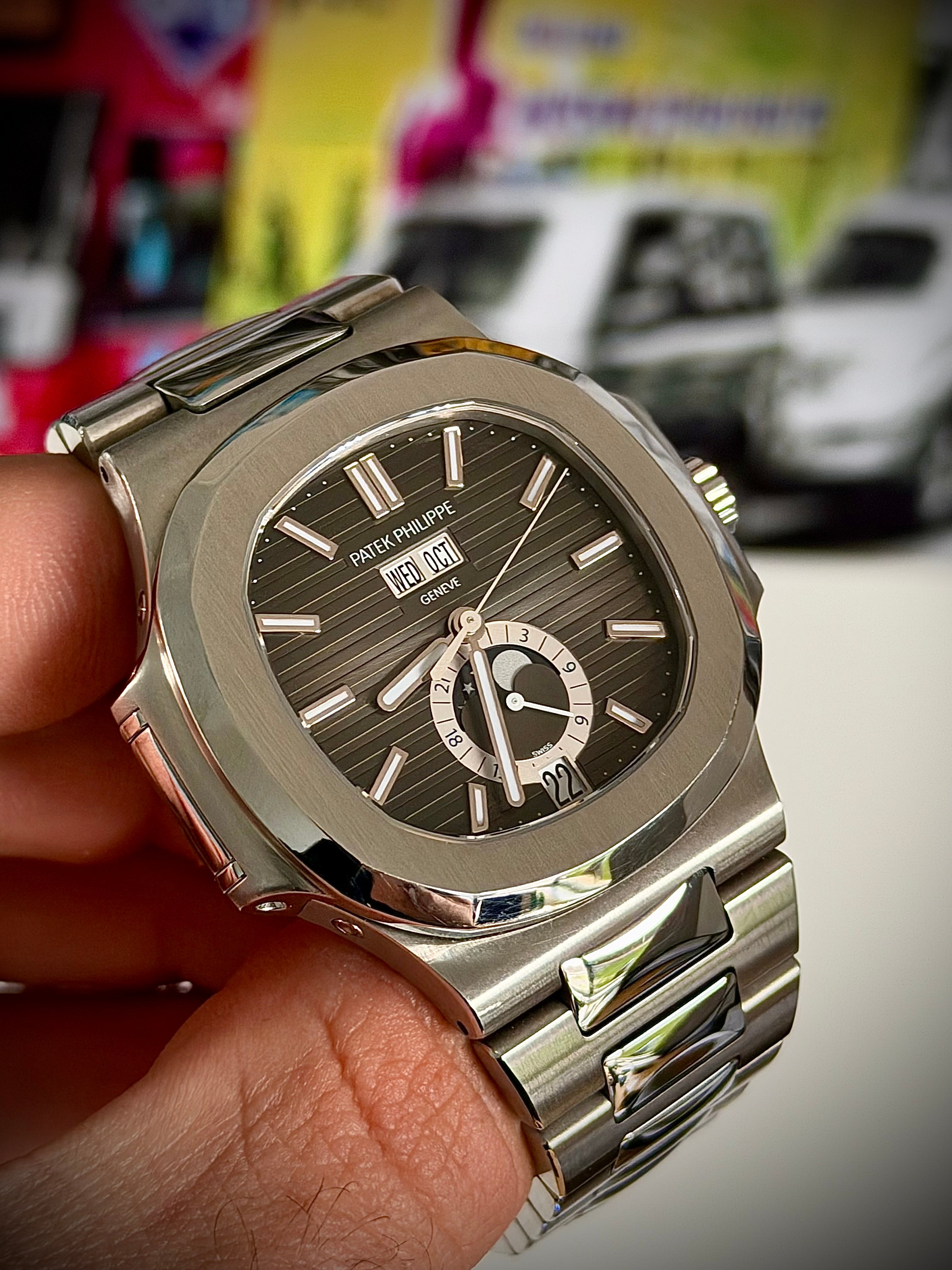 PATEK PHILIPPE NAUTILUS ANNUAL CALENDAR, 5726A, BOX & 2024 PATEK SERVICE, INC GS