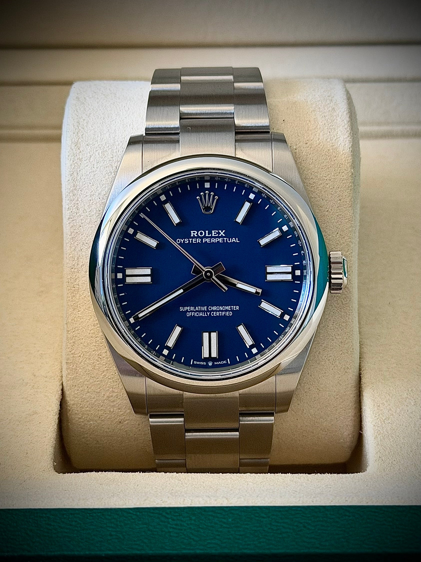 2026 ROLEX OYSTER PERPETUAL 41, MED BLUE DIAL, FULL SET, INC GST