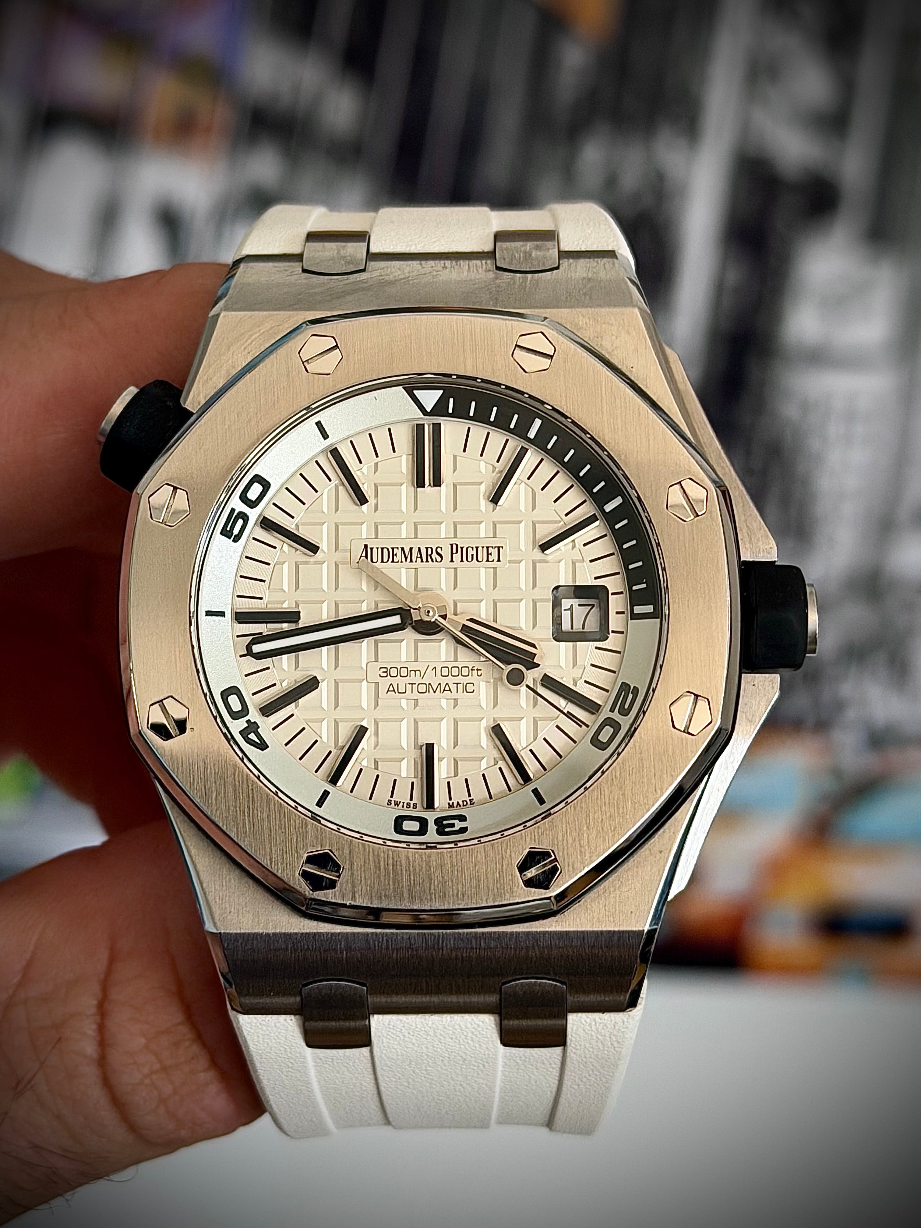 2015 AUDEMARS PIGUET ROYAL OAK OFFSHORE DIVER, FULL SET, INC GST