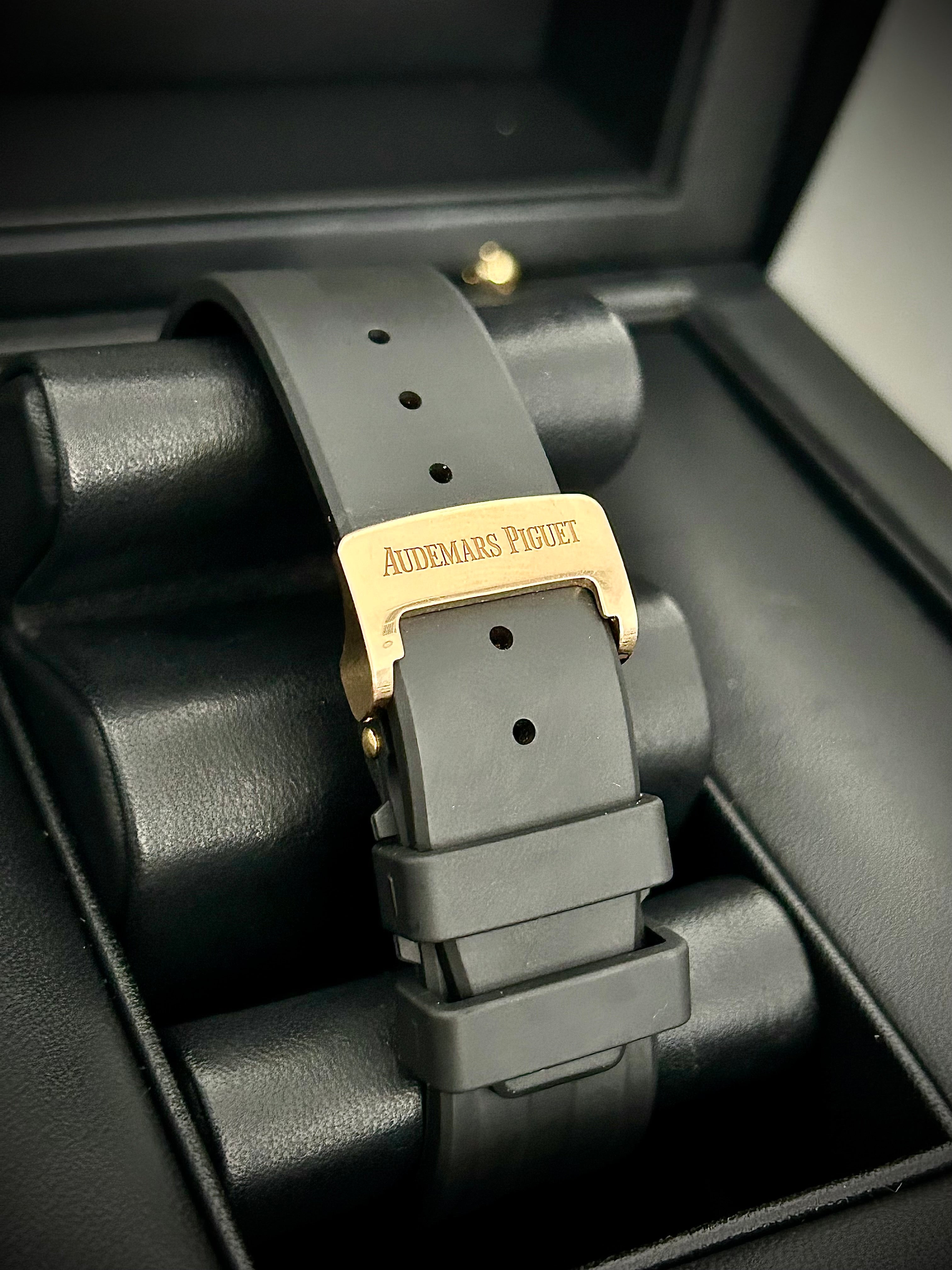 2017 AUDEMARS PIGUET ROYAL OAK, 15400OR, FULL SET, INC GST