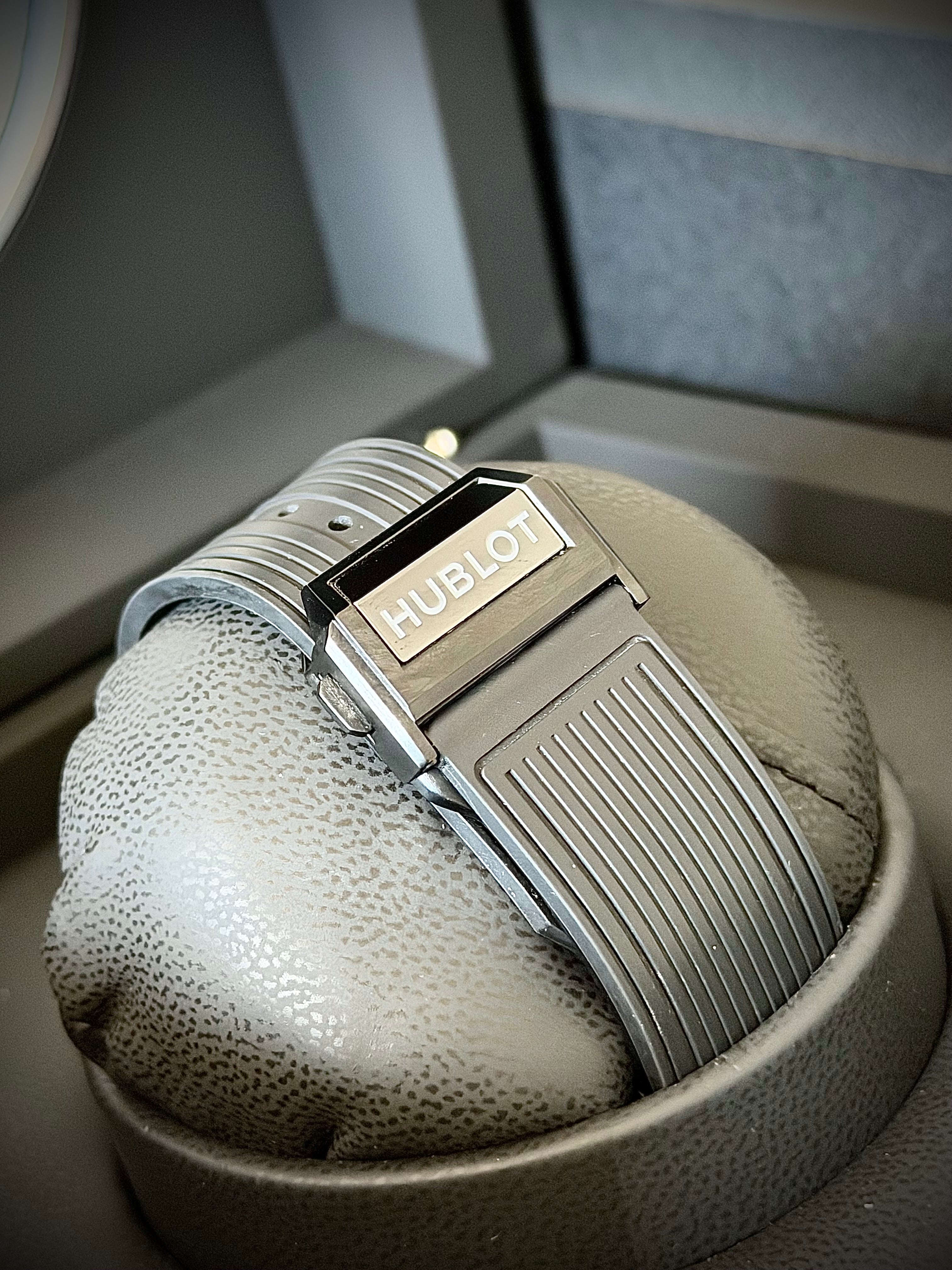 2023 HUBLOT SPIRIT OF BIG BANG BLACK MAGIC 42, 642.CI.0170.RX, CERAMIC, FULL SET + EXTRA STRAP, INC GST