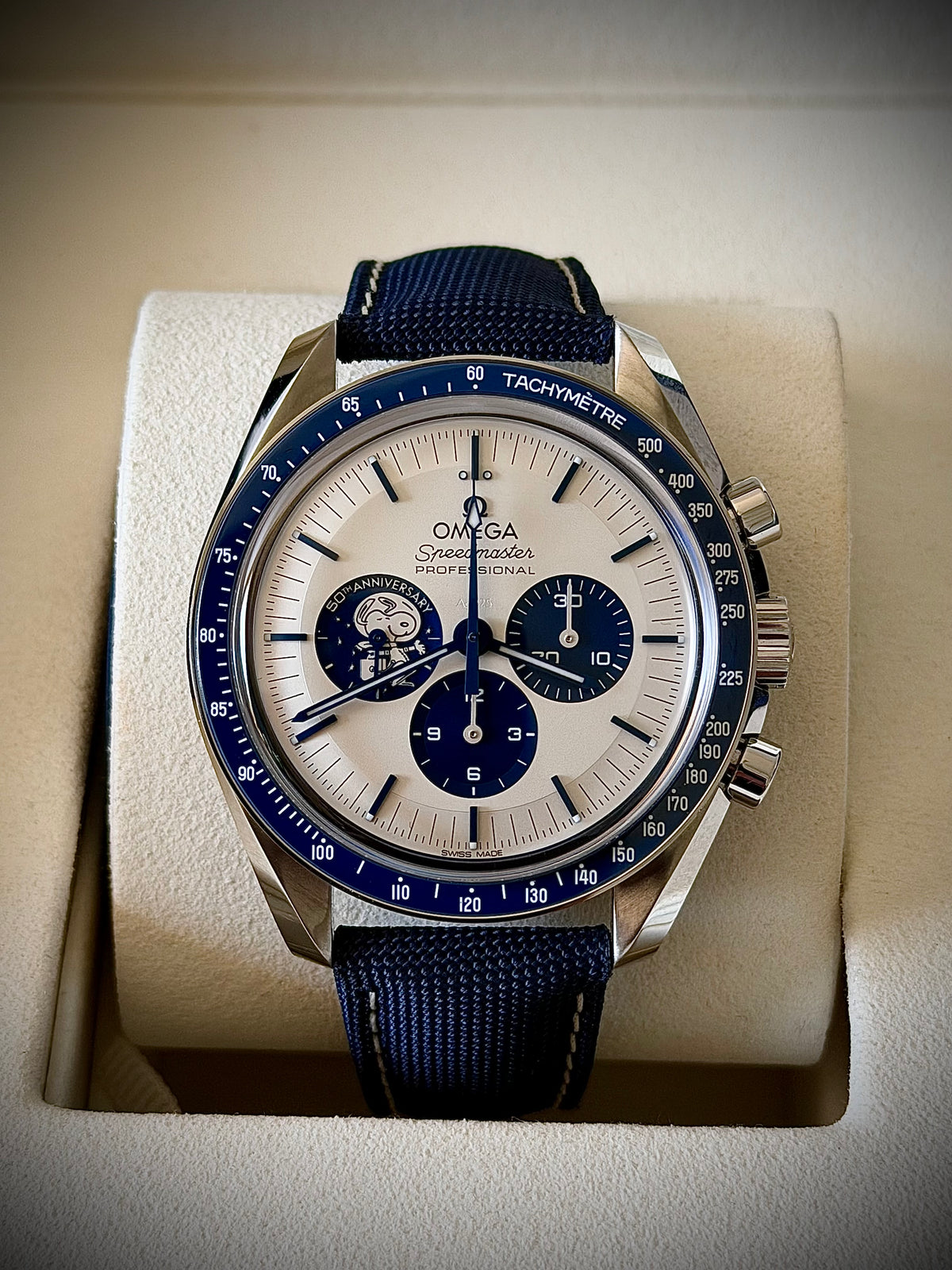 2023 OMEGA SPEEDMASTER “SILVER SNOOPY AWARD” 50TH ANNIVERSARY, 310.32.42.50.02.001, UNWORN SEALED BRACELET + WHITE STRAP, FULL SET, INC GST
