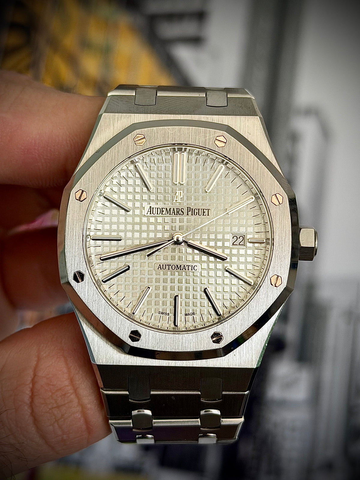 2014 AUDEMARS PIGUET ROYAL OAK SELFWINDING, 15400ST.OO.1220ST.02, WHITE DIAL, BOX & PAPERS, INC GST