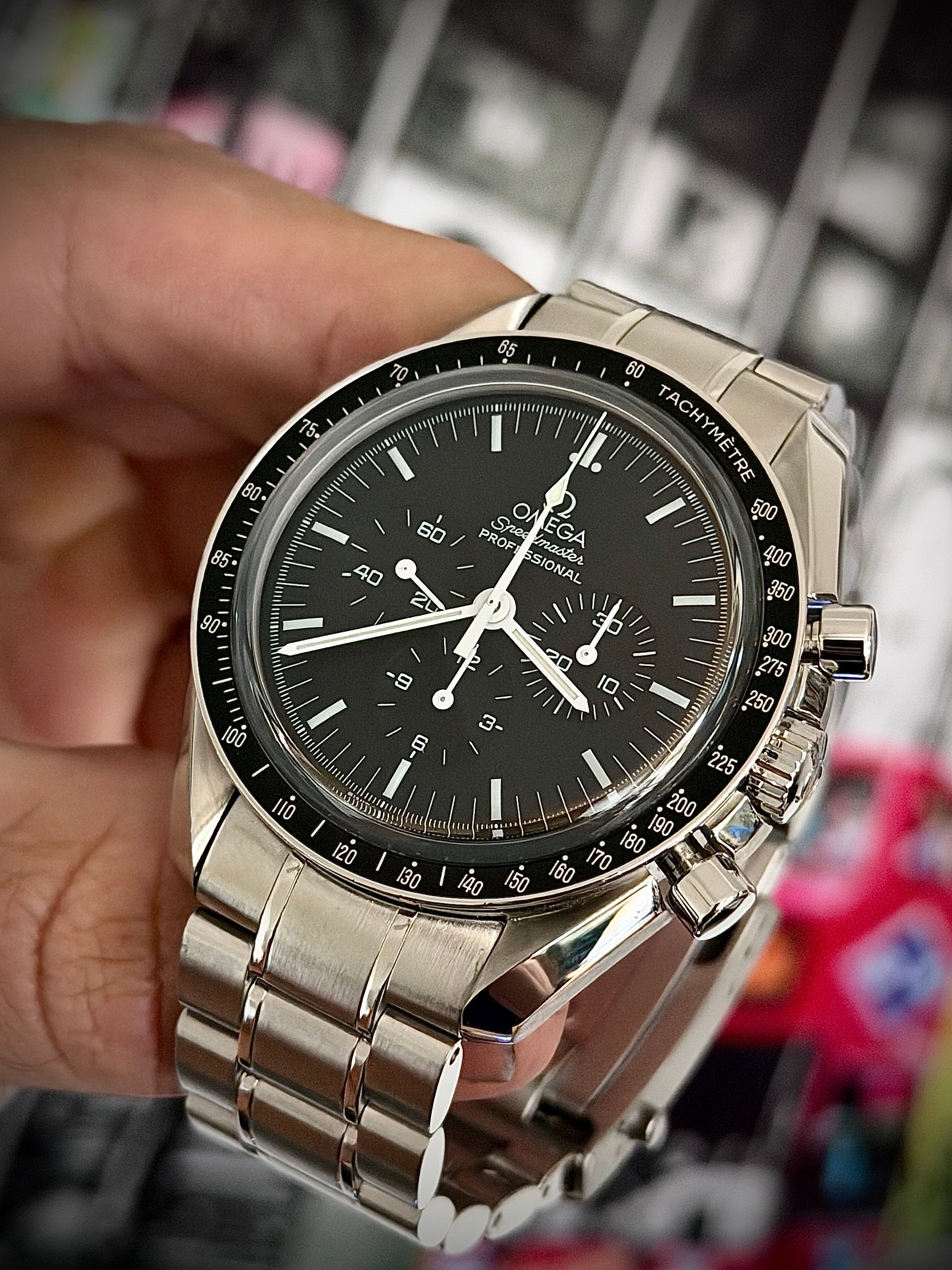 2000 OMEGA SPEEDMASTER MOONWATCH, WATCH AND BOX, FULLY SERVICED, INC GST