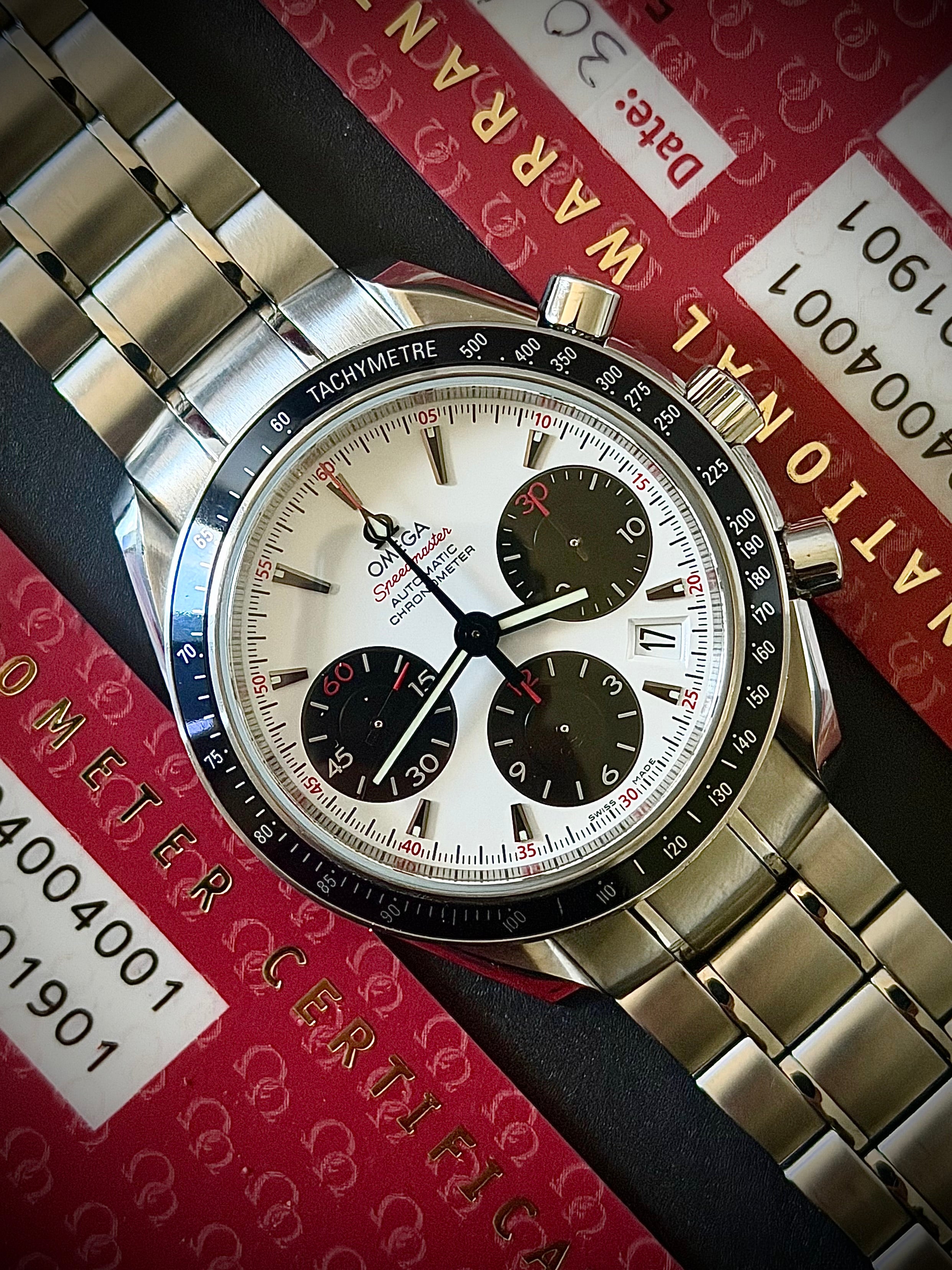 2013 OMEGA SPEEDMASTER DATE 40 “YEMEN” PANDA, 323.30.40.40.04.001, FULL SET, INC GST