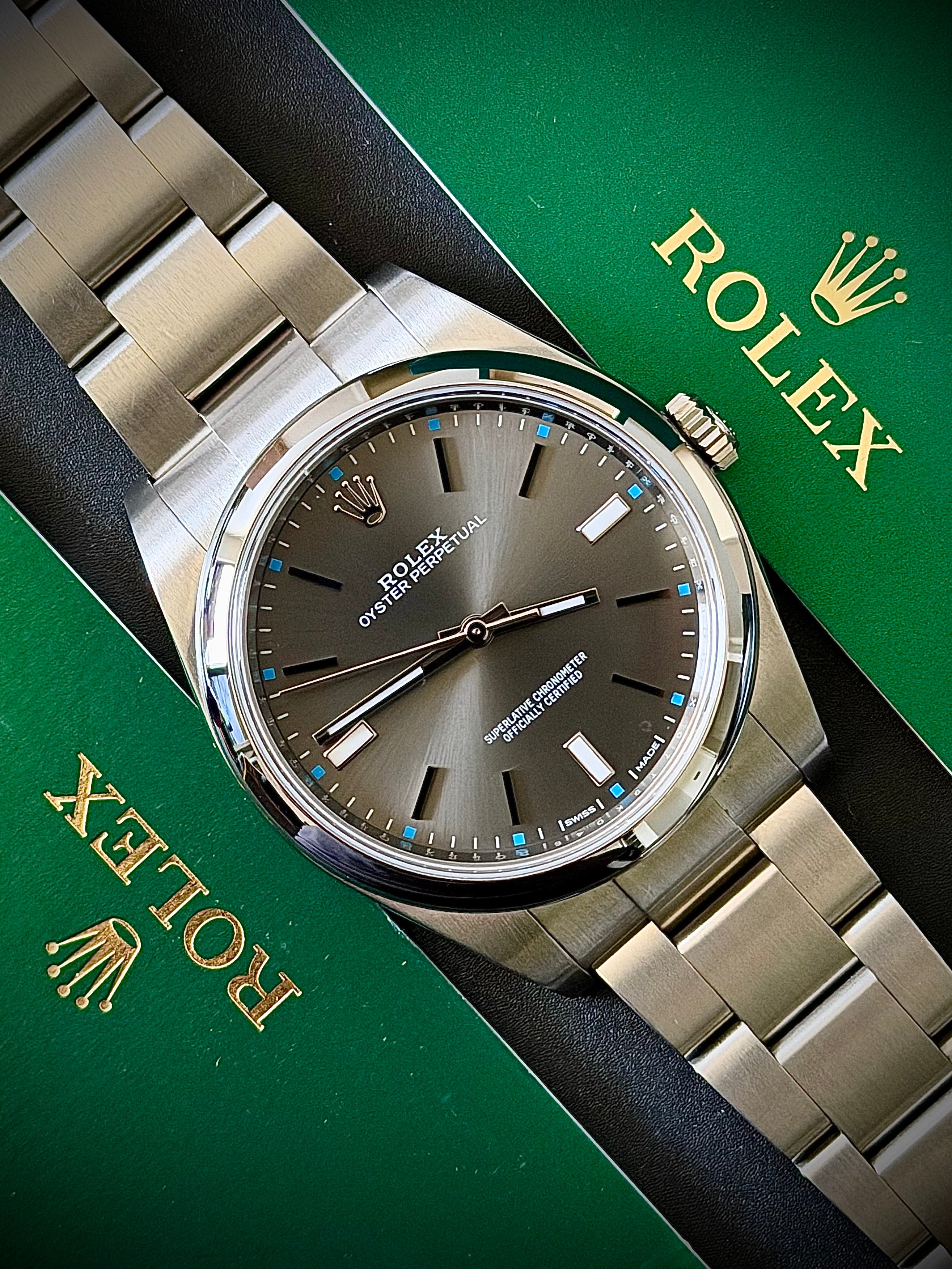2018 ROLEX OYSTER PERPETUAL 39, 114300, RHODIUM DIAL, FULL SET, INC GST