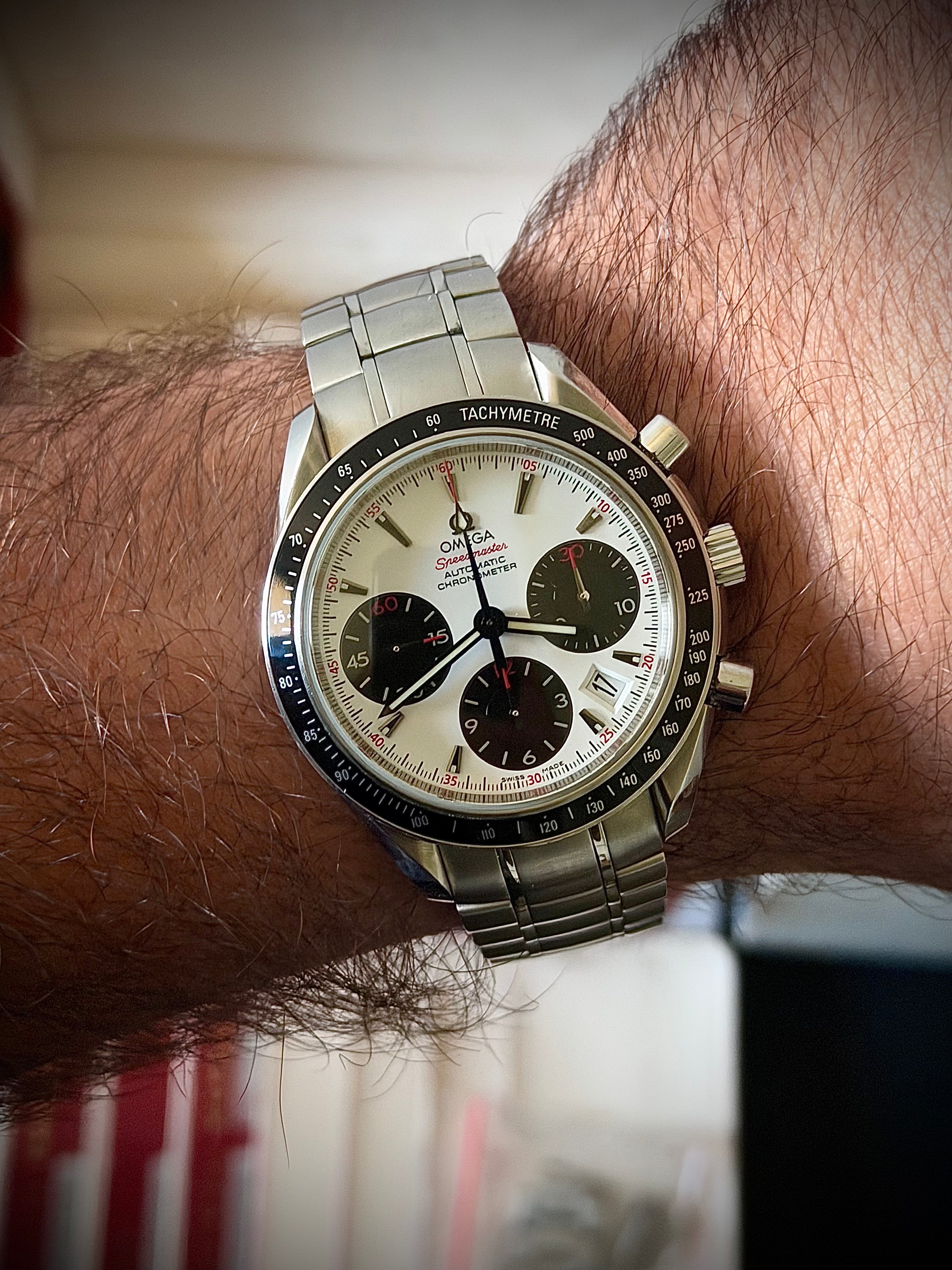 2013 OMEGA SPEEDMASTER DATE 40 “YEMEN” PANDA, 323.30.40.40.04.001, FULL SET, INC GST