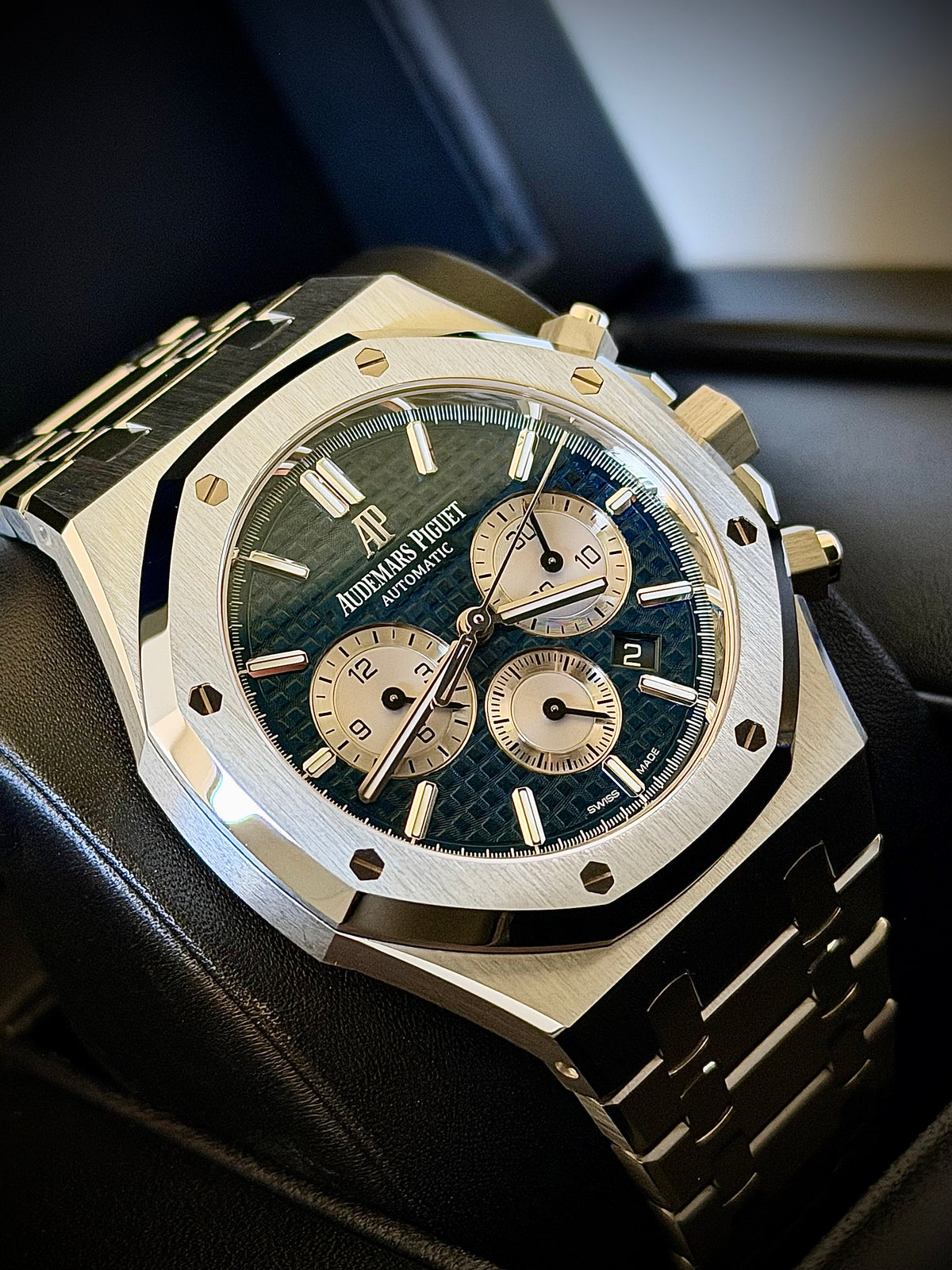 2020 AUDEMARS PIGUET ROYAL OAK SELFWINDING CHRONOGRAPH, 26331ST.OO.1220ST.01, BLUE DIAL, FULL SET, MINT CONDITION, INC GST