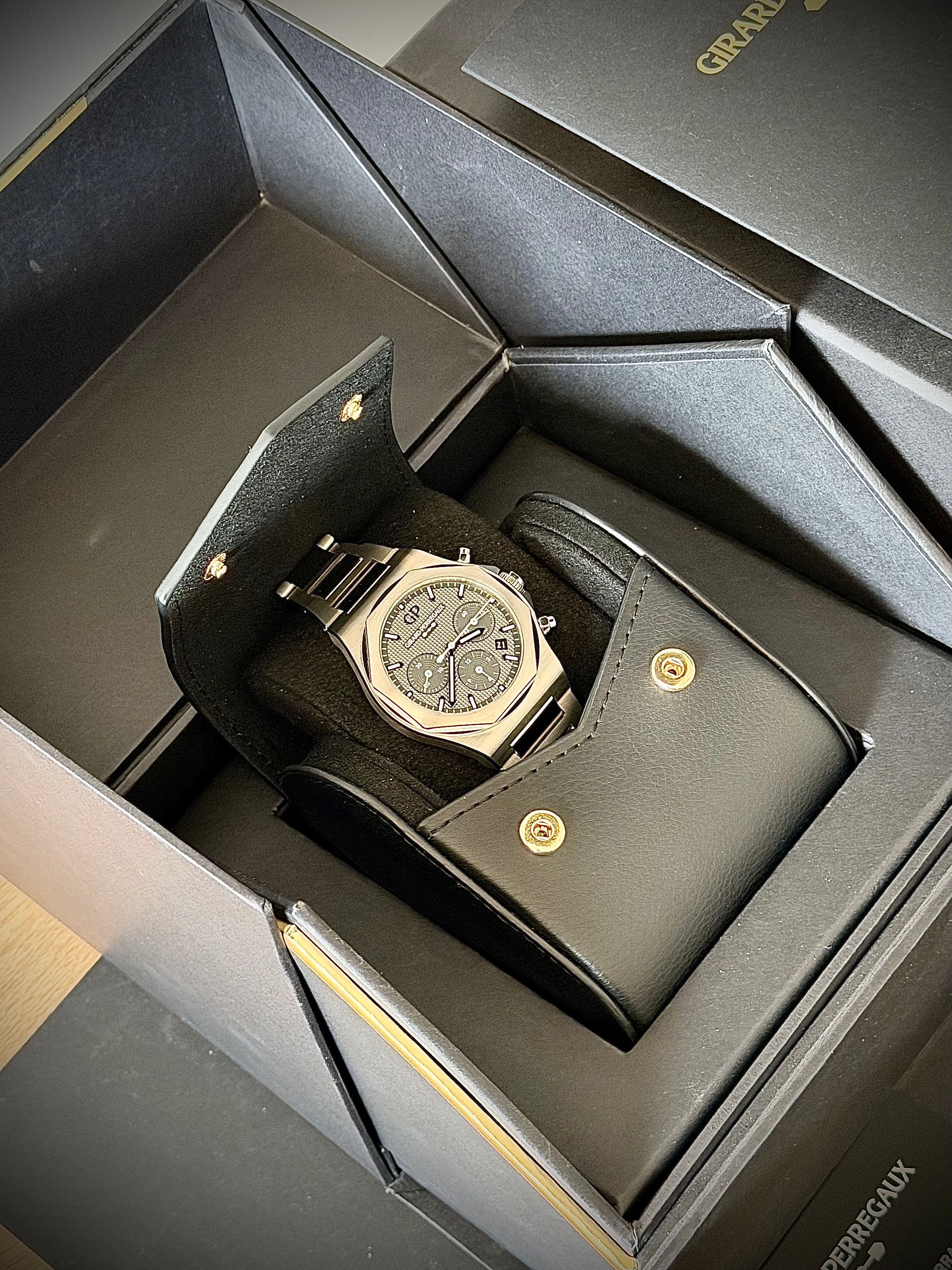 2024 GIRARD-PERREGAUX LAUREATO CHRONOGRAPH TI49, 81020-21-3263-1CM, 42MM, FULL SET, INC GST