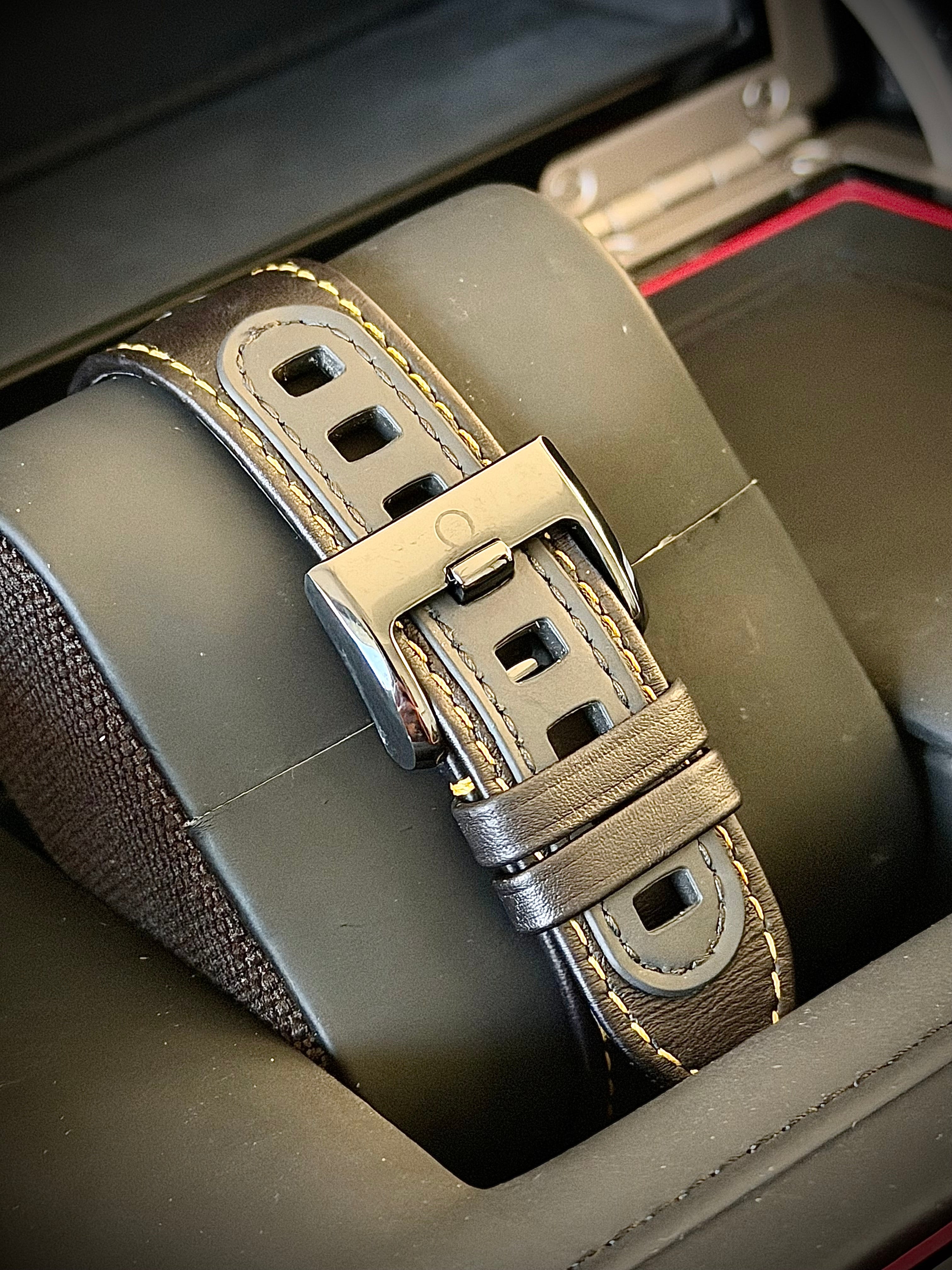 2020 OMEGA SPEEDMASTER APOLLO 8 DARK SIDE OF THE MOON, FULL SET, INC GST