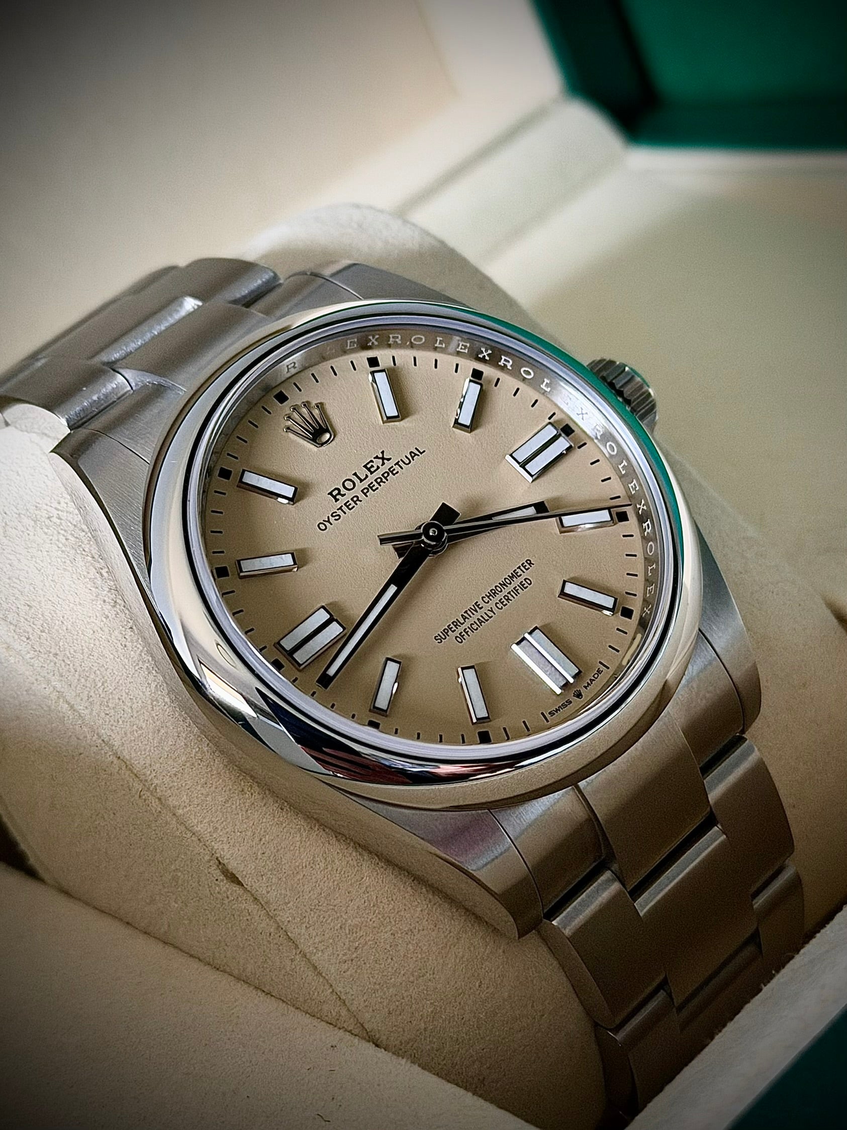 2026 ROLEX OYSTER PERPETUAL 41, 134300, BEIGE DIAL, FULL SET, INC GST