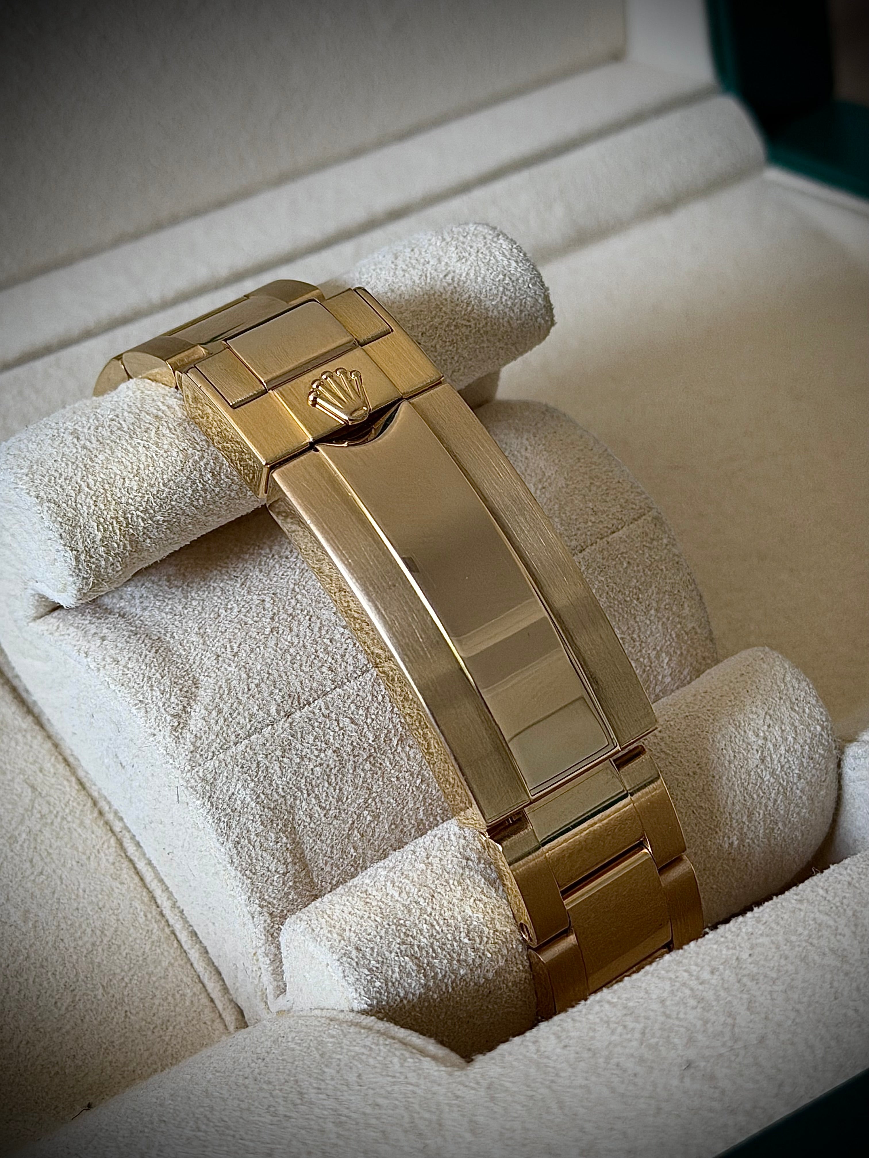 2016 ROLEX SUBMARINER DATE, YELLOW GOLD, 116618LN, BOX AND PAPERS, INC GST