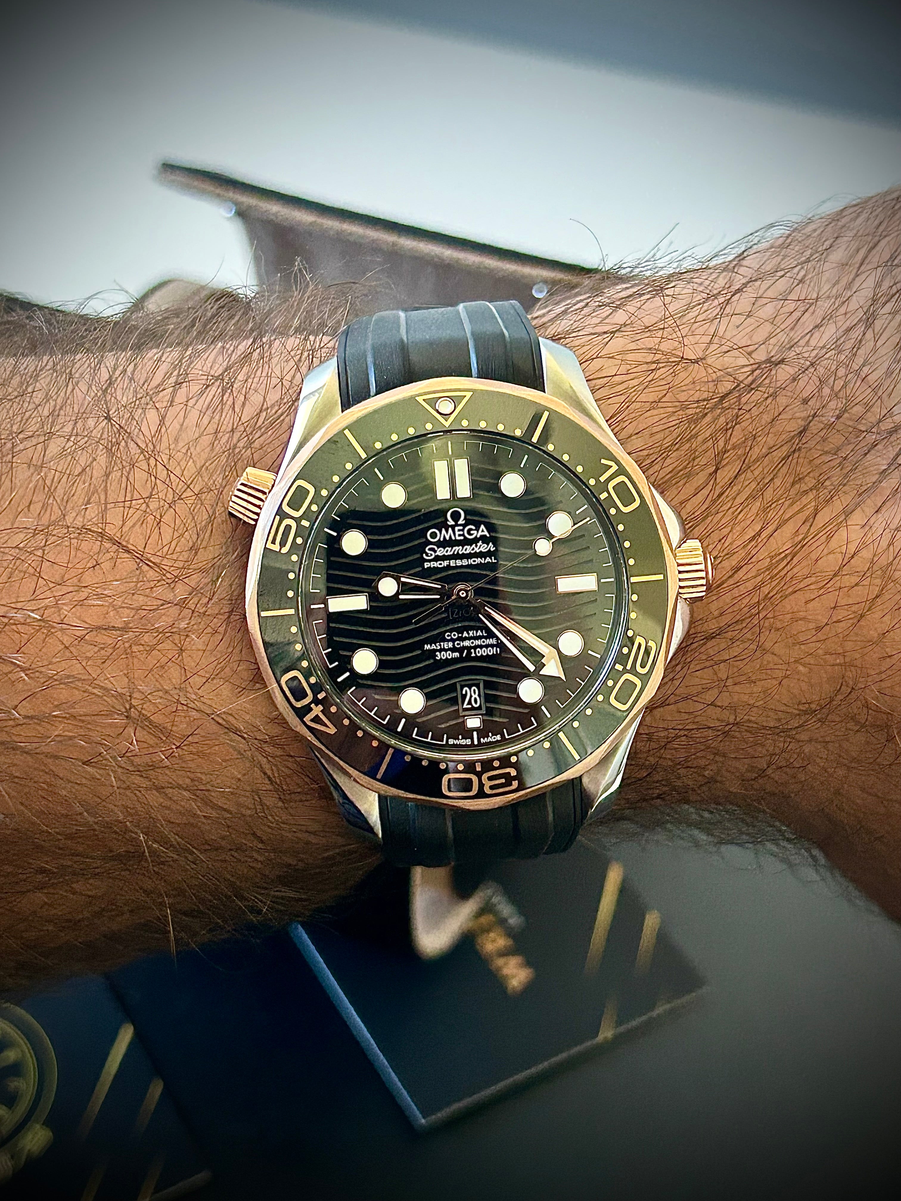 CIRCA 2021 OMEGA SEAMASTER 300, SEDNA, SERVICED, WATCH AND BOX, INC GST