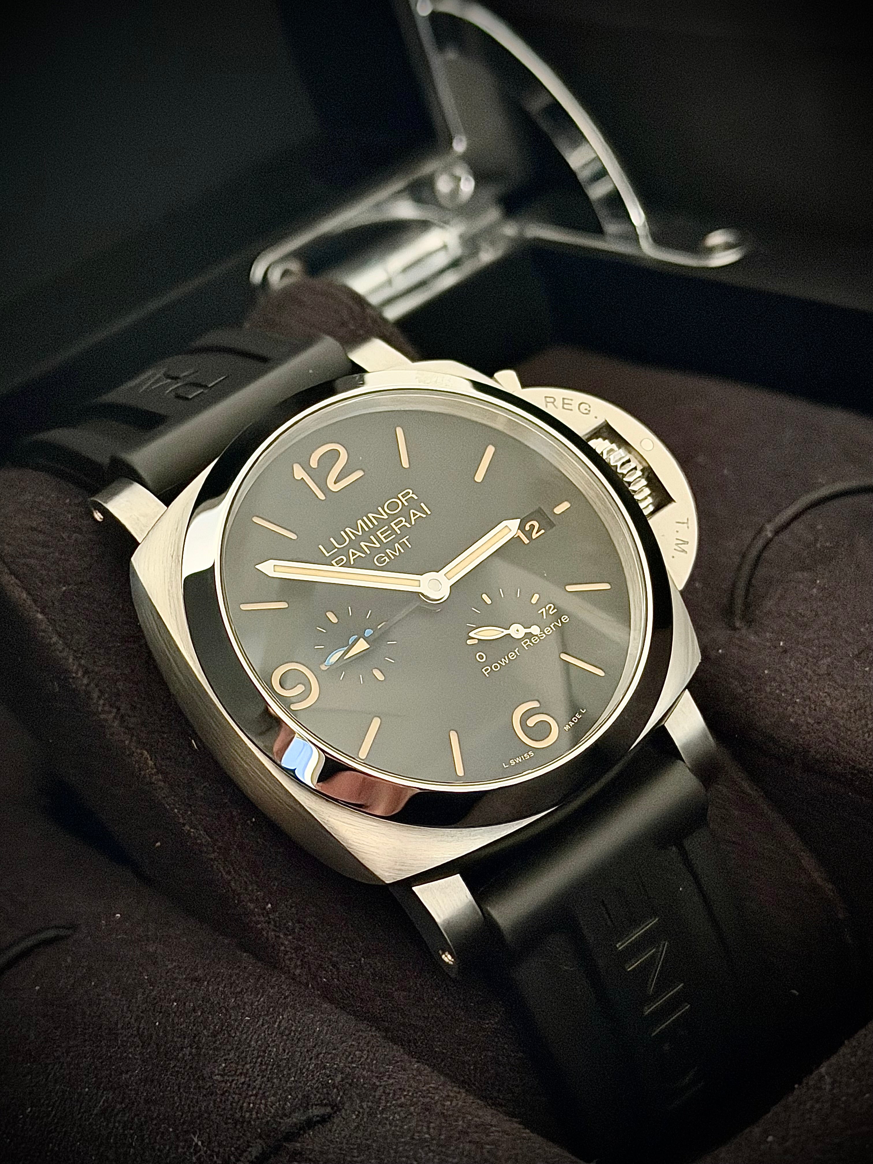 2021 PANERAI LUMINOR 1950 3 DAYS GMT POWER RESERVE, PAM01321, FULL SET, OEM BRACELET + ORIGINAL INVOICE, INC GST