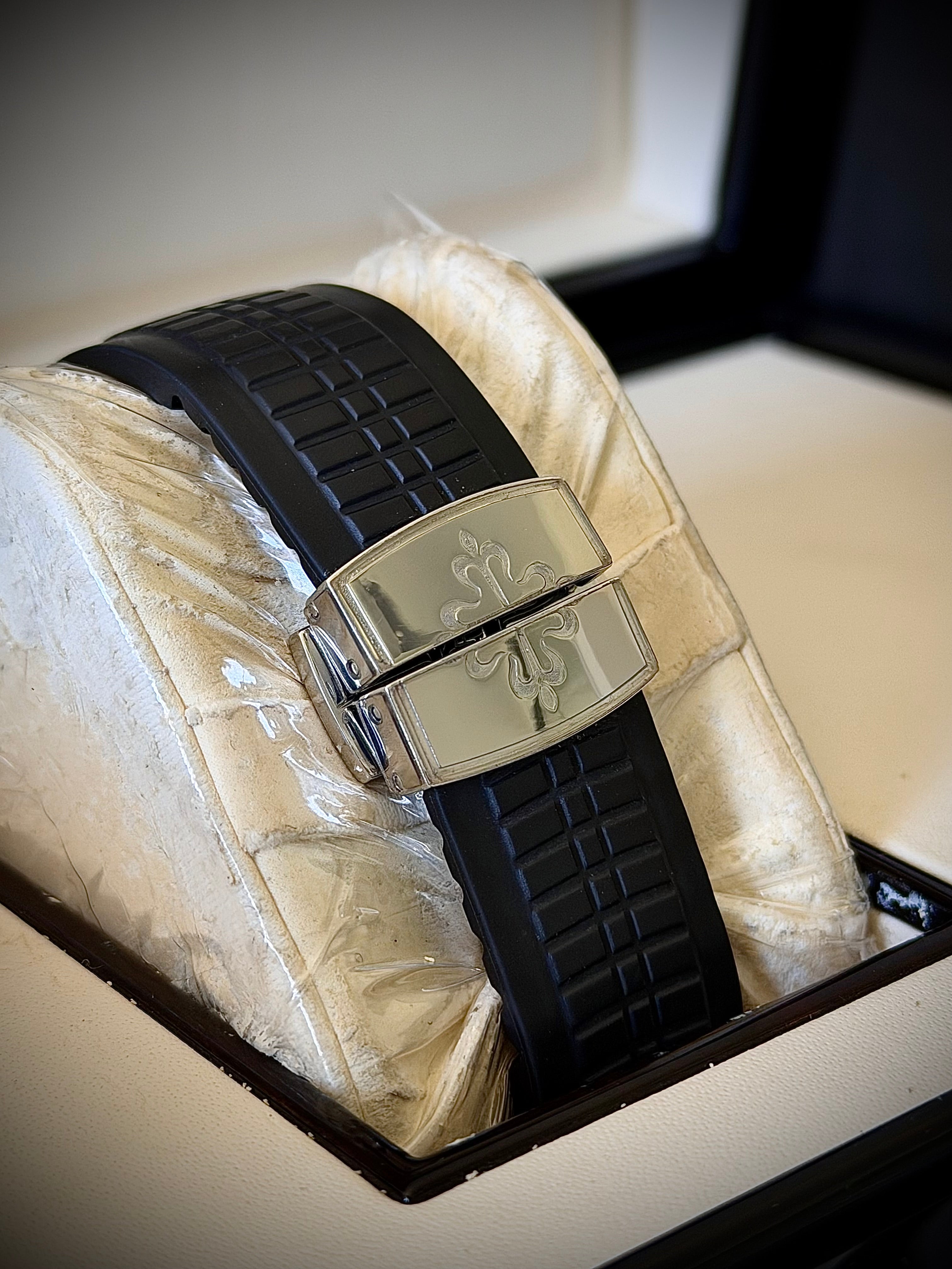 2008 PATEK PHILIPPE AQUANAUT, 5165A, FULL SET, INC GST