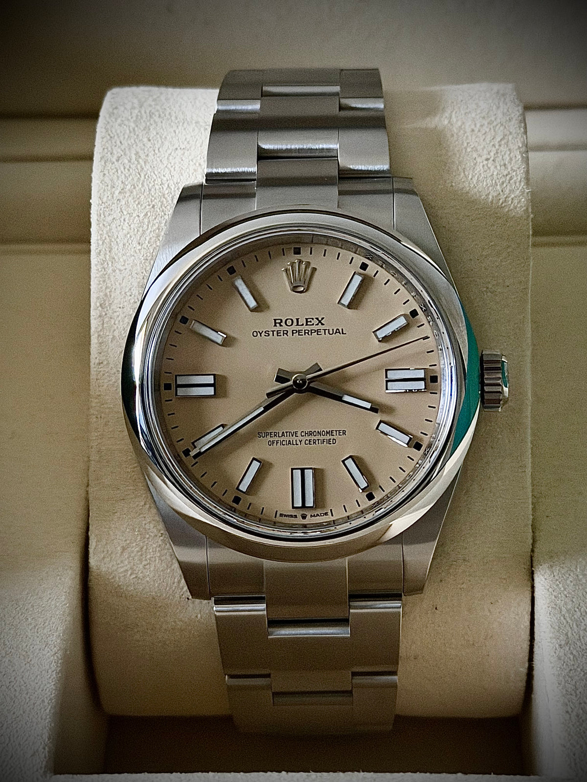 2026 ROLEX OYSTER PERPETUAL 41, 134300, BEIGE DIAL, AS NEW, FULL SET, INC GST