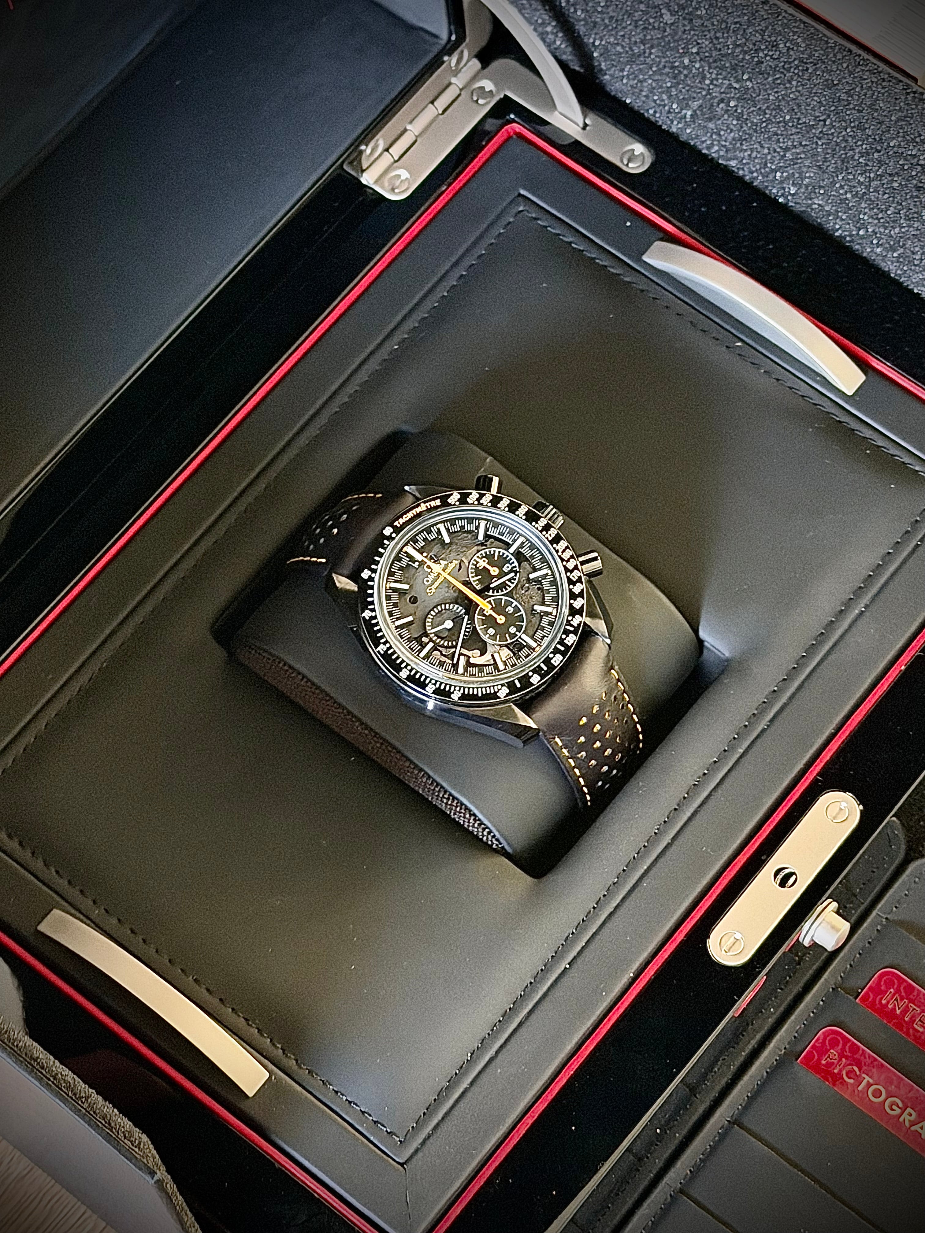 2020 OMEGA SPEEDMASTER APOLLO 8 DARK SIDE OF THE MOON, FULL SET, INC GST