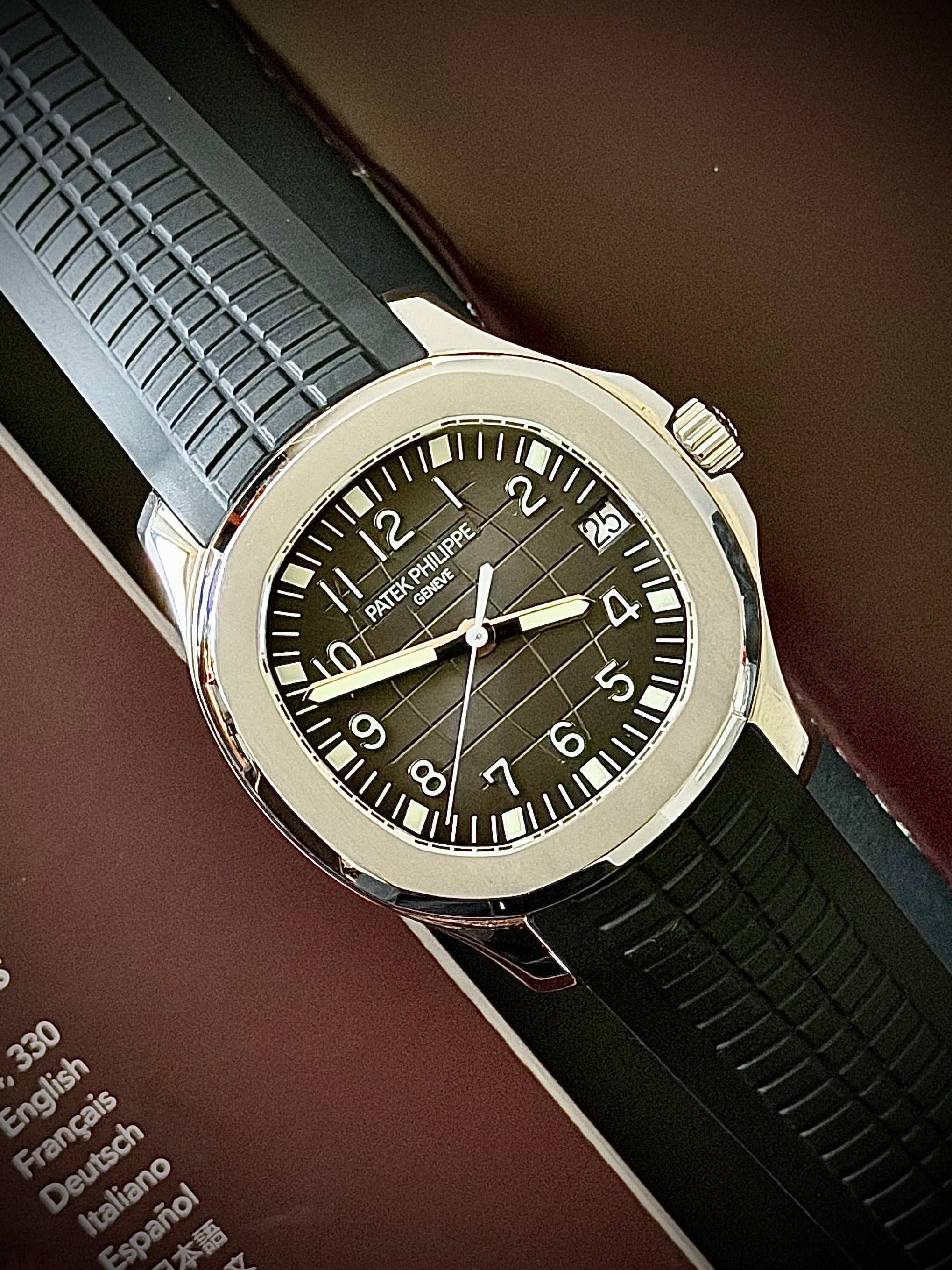 2007 PATEK PHILIPPE AQUANAUT, 5165A-001, BOX & PAPERS, INC GST