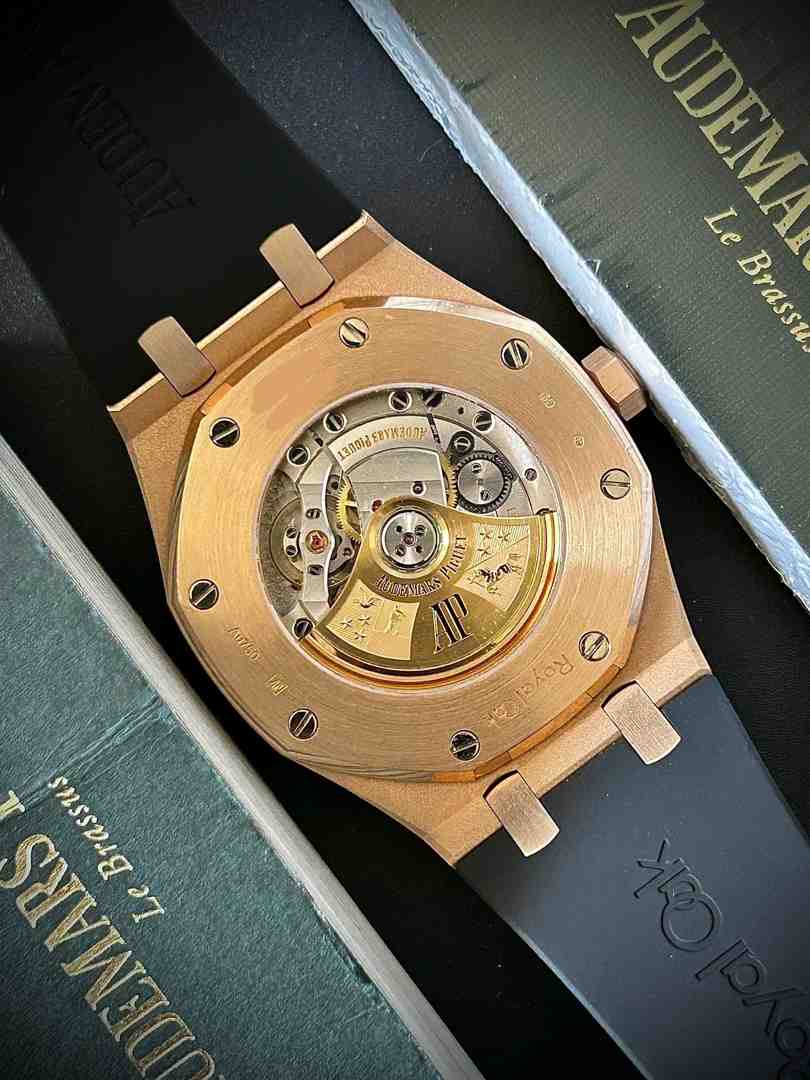 Spotting Fakes Like a Pro