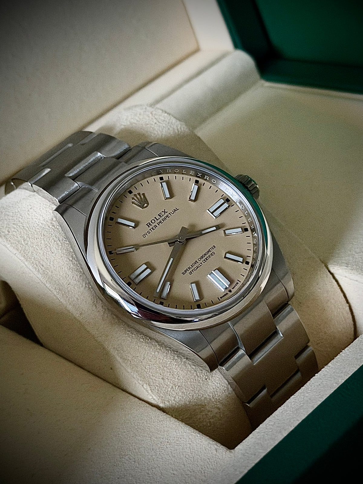 2026 ROLEX OYSTER PERPETUAL 41, 134300, BEIGE DIAL, AS NEW, FULL SET, INC GST