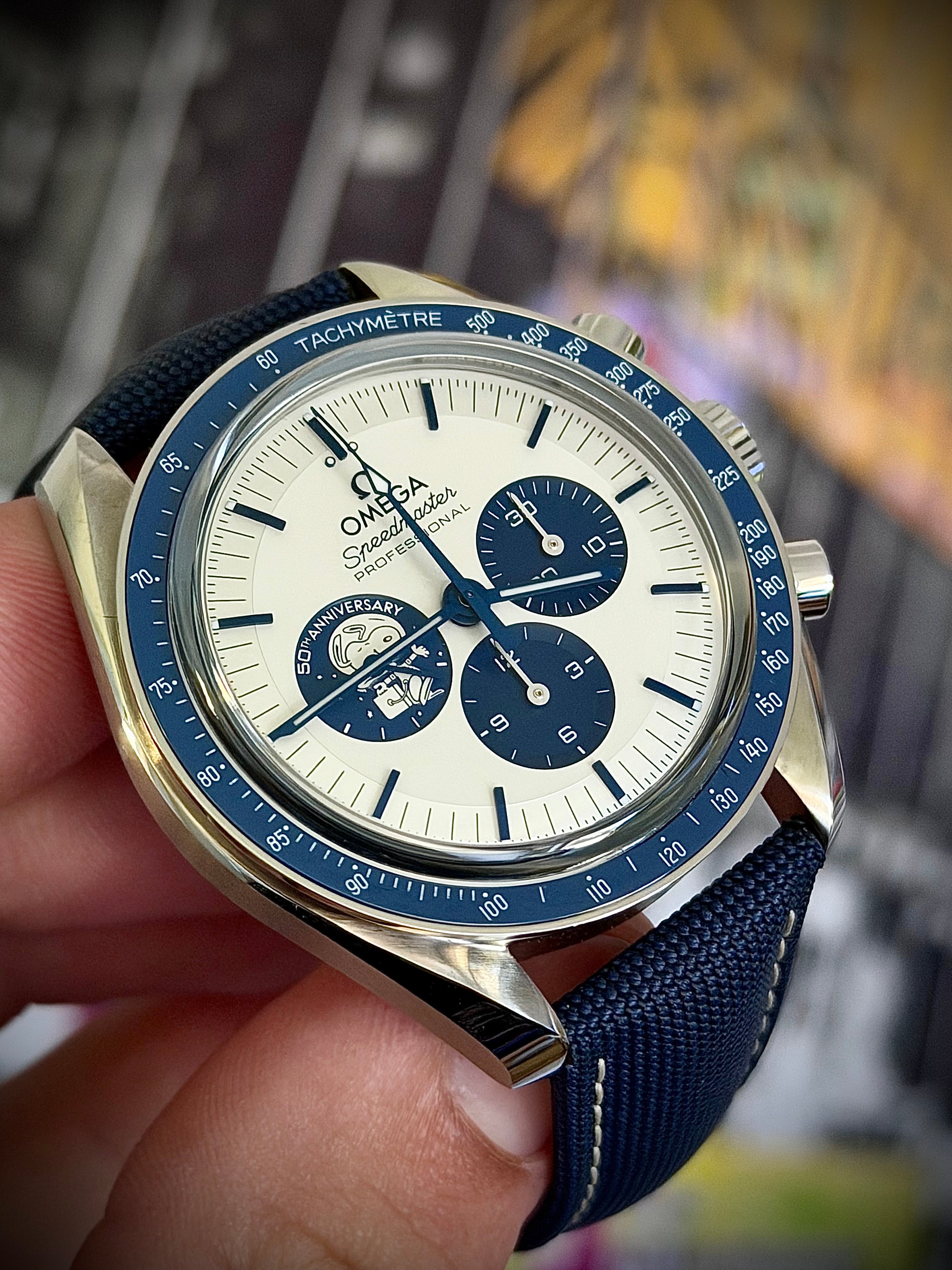 2021 OMEGA SPEEDMASTER SILVER SNOOPY AWARD 50TH ANNIVERSARY, 310.32.42.50.02.001, FULL SET, INC GST