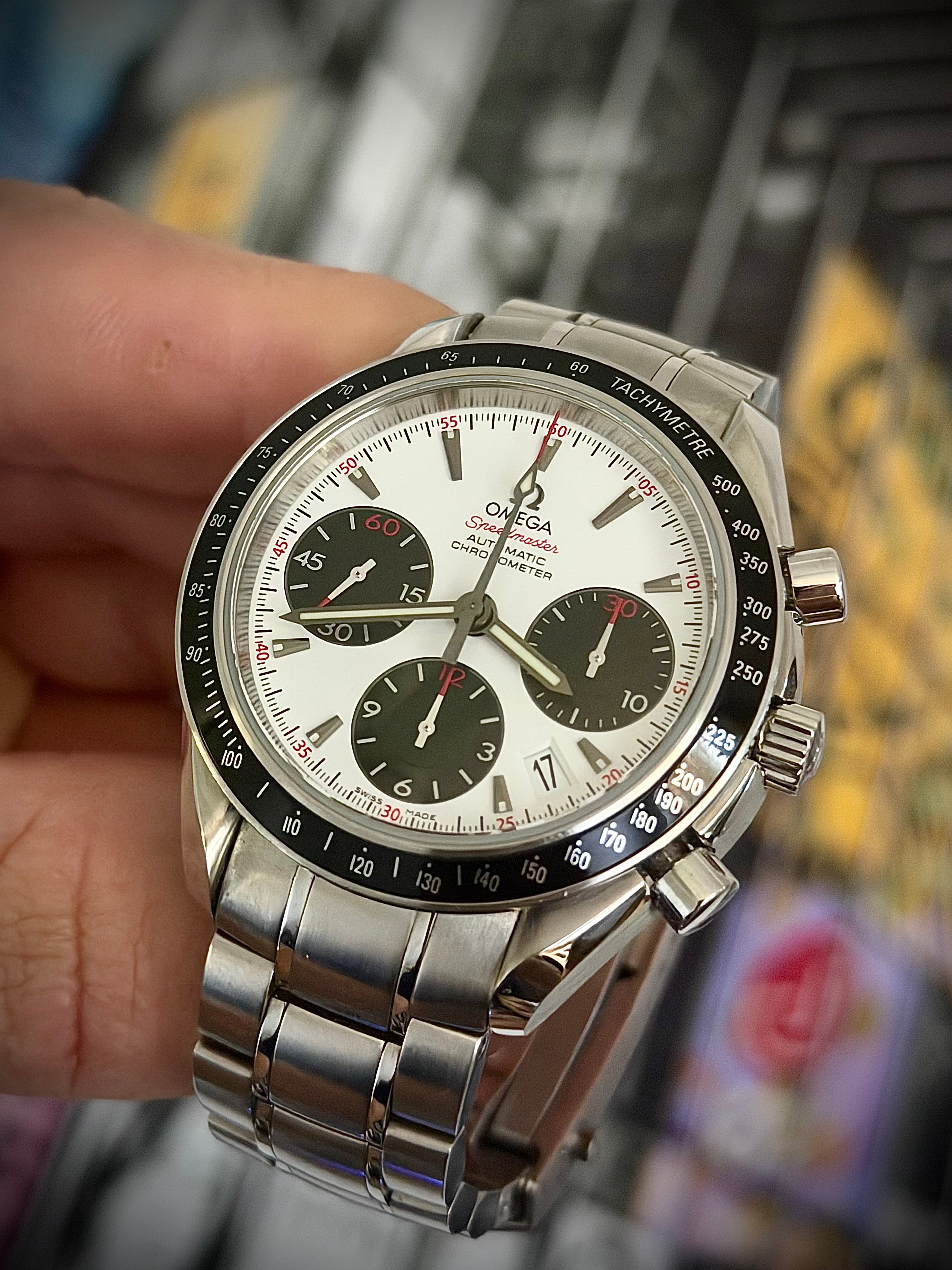 2013 OMEGA SPEEDMASTER DATE 40 “YEMEN” PANDA, 323.30.40.40.04.001, FULL SET, INC GST