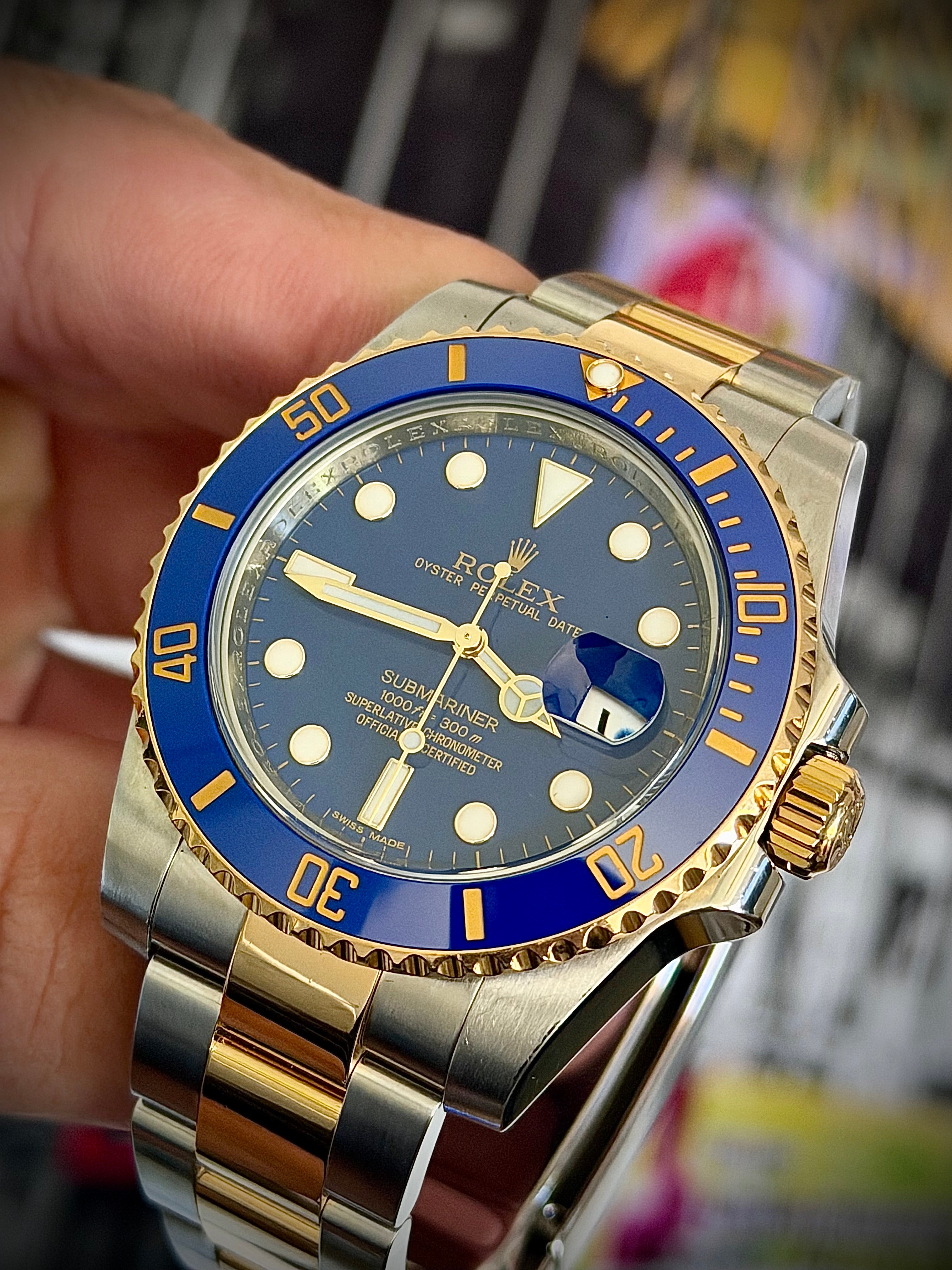 CIRCA 2010 ROLEX SUBMARINER DATE, 116613LB, MATTE BLUE “SMURF” DIAL, BOX & BOOKLETS, INC GST