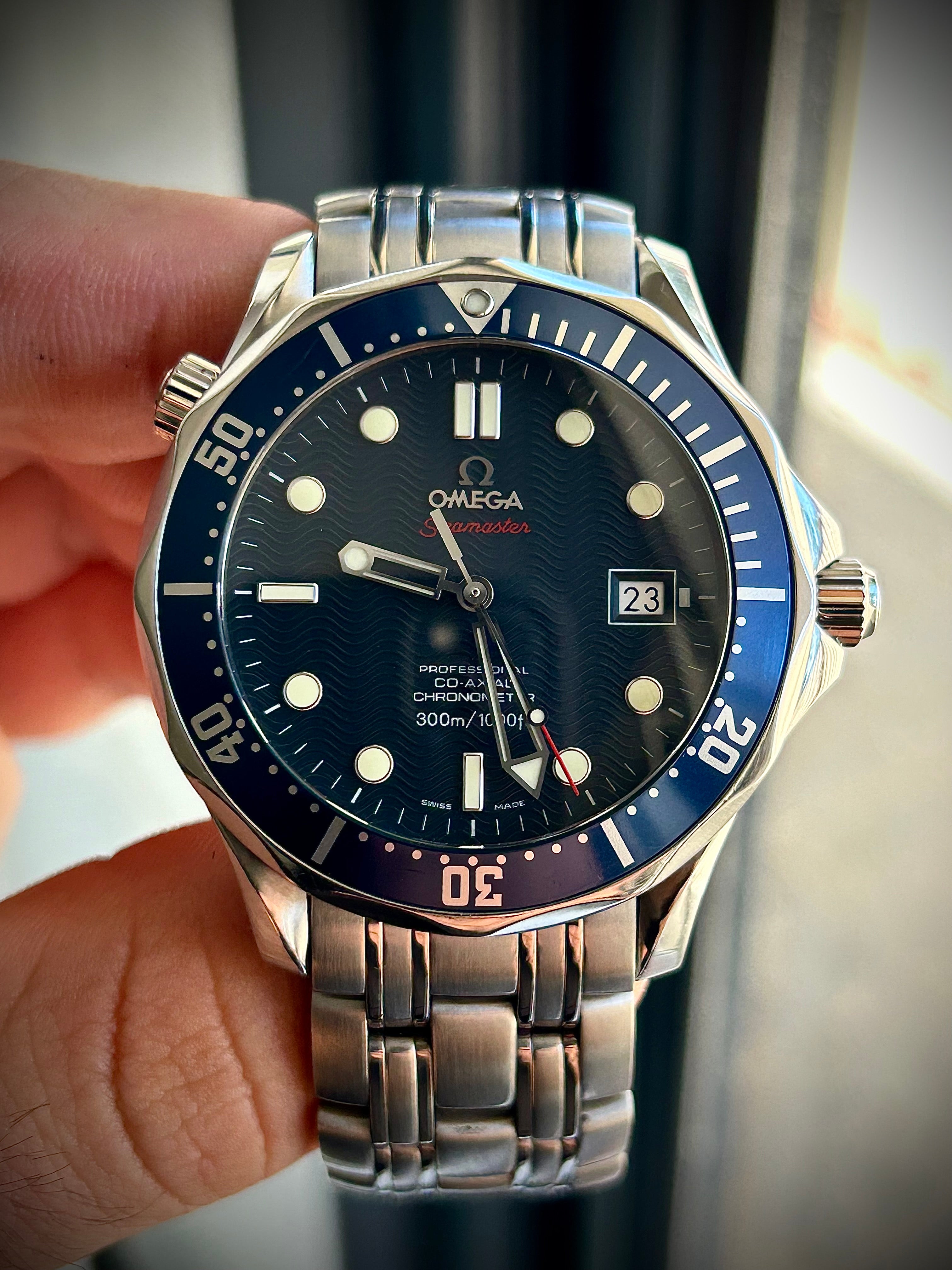 2011 OMEGA SEAMASTER 300, JAMES BOND, 2220.80, FULL SET, INC GST