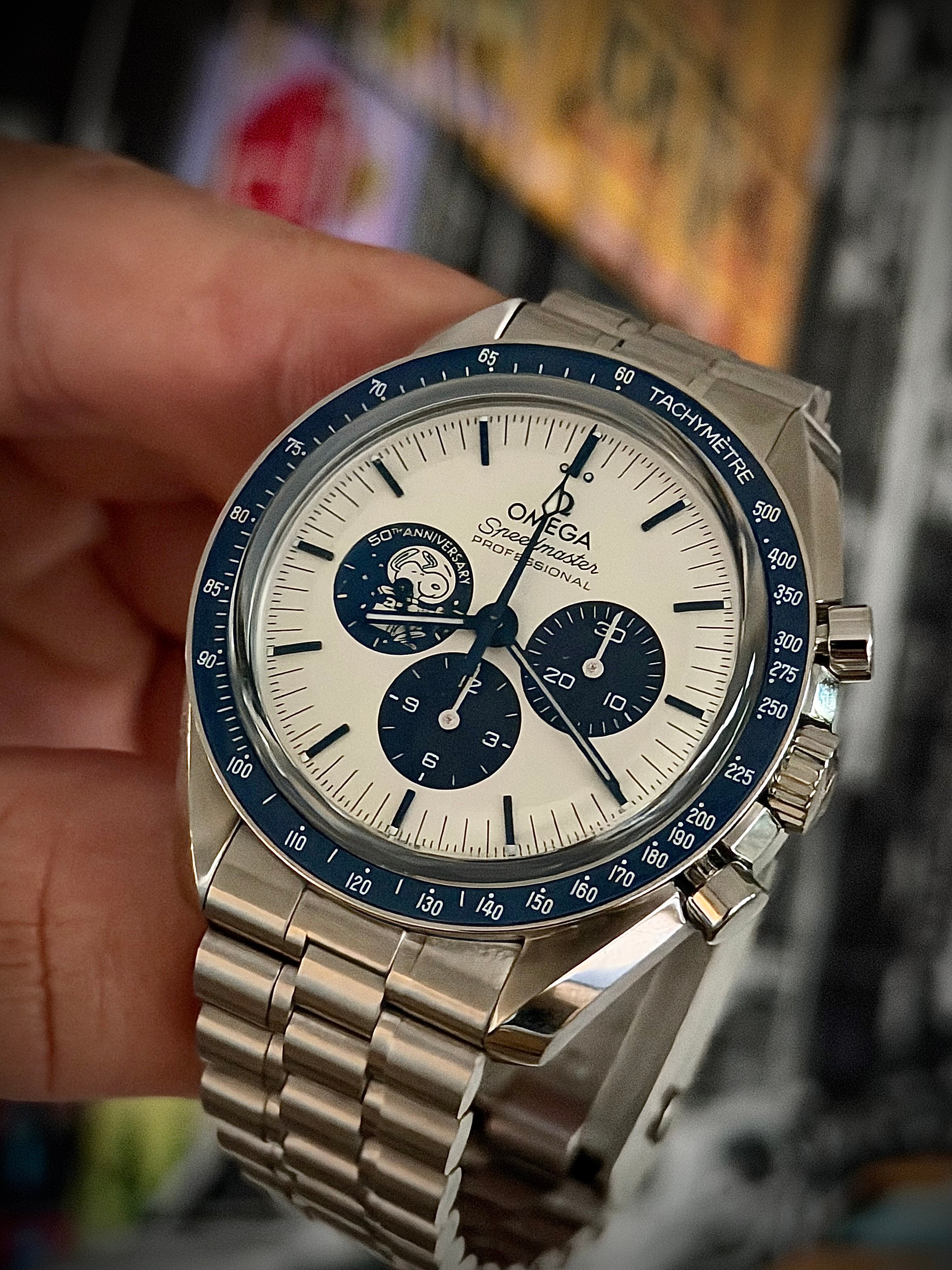 2022 OMEGA SPEEDMASTER SILVER SNOOPY ON BRACELET, FULL SET, INC GST