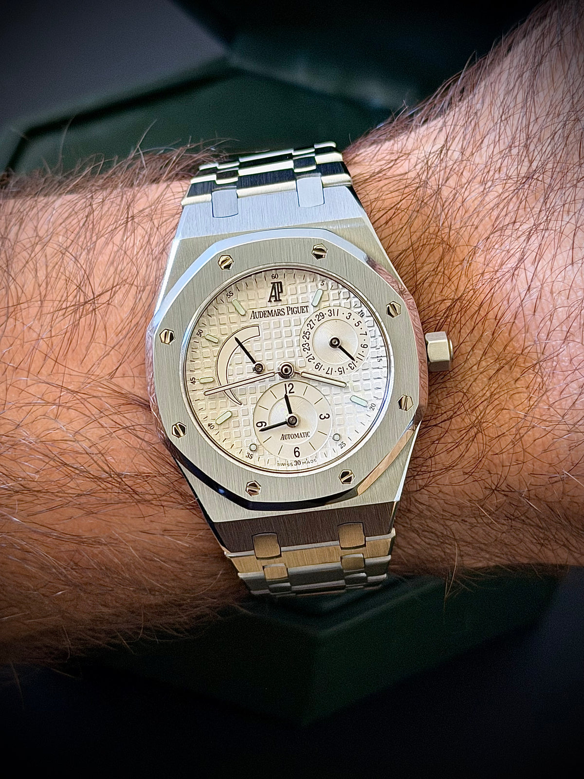 2004 AUDEMARS PIGUET ROYAL OAK DUAL TIME, 25730ST, WHITE DIAL, WATCH & BOX, NEAR MINT, INC GST