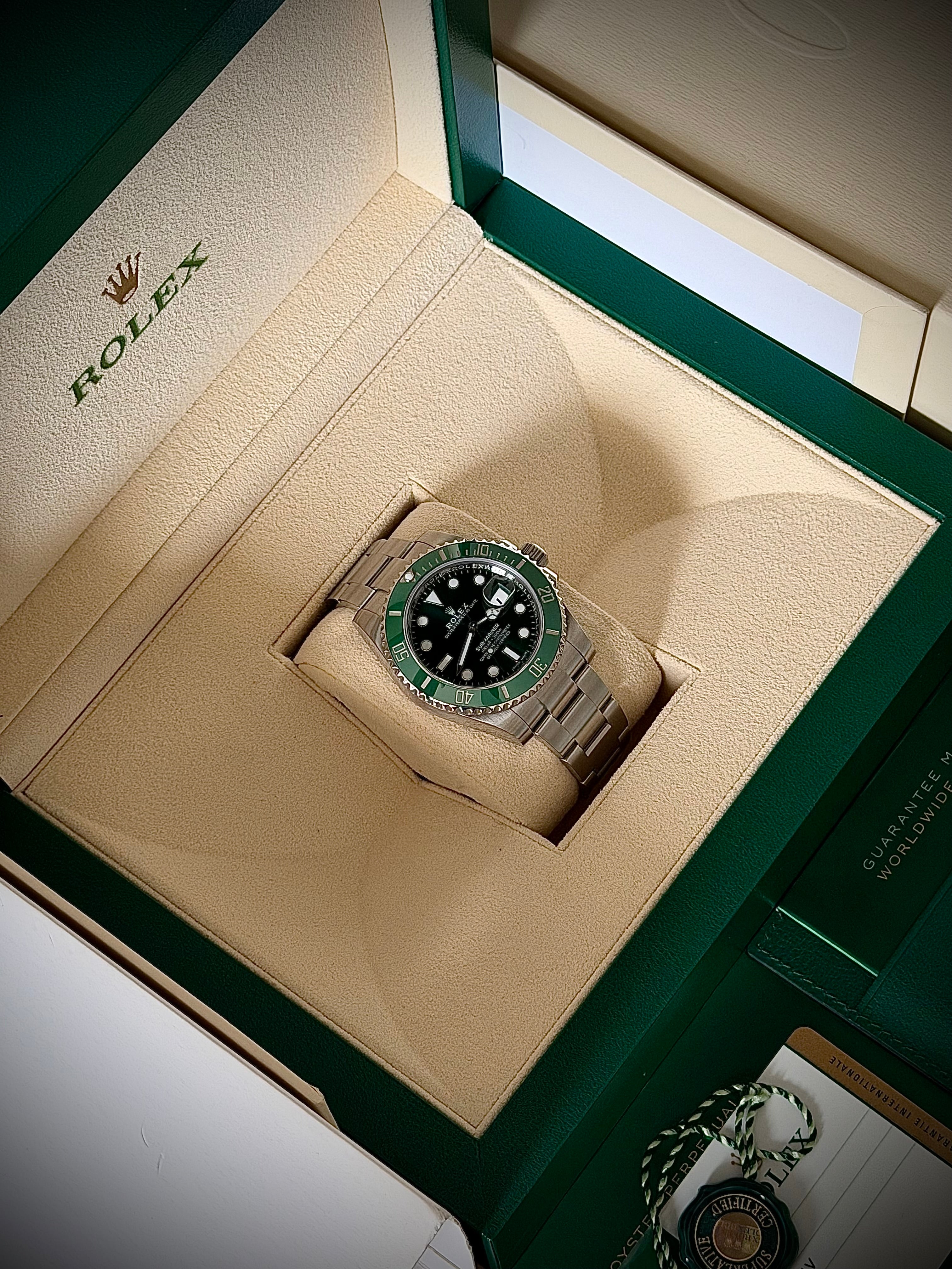 2017 ROLEX SUBMARINER DATE 116610LV, HULK, FULL SET, INC GST
