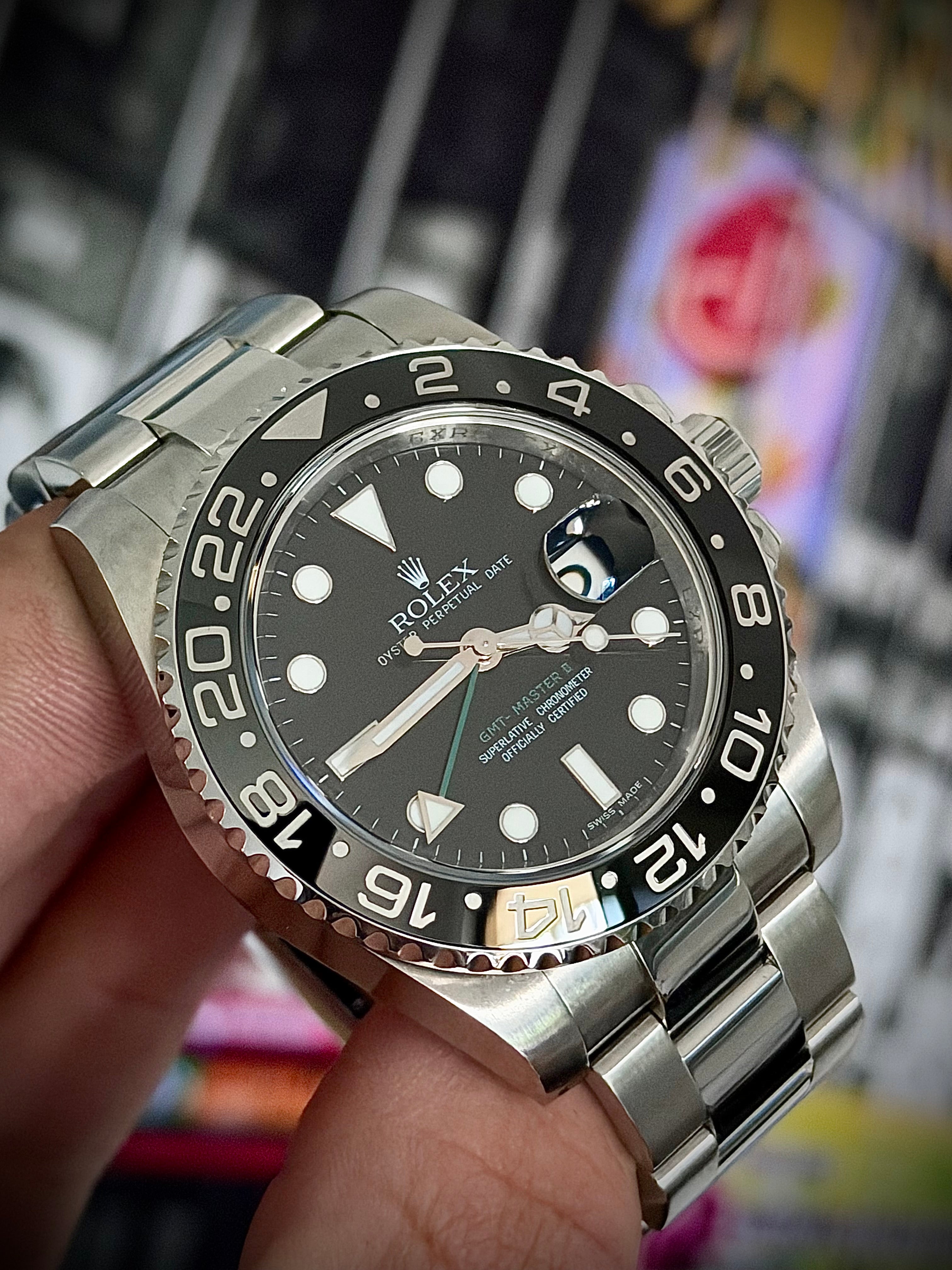 2010 ROLEX GMT-MASTER II, 116710LN, GREEN GMT HAND, ONE OWNER, FULL COLLECTOR’S SET, ORIGINAL INVOICE & 2020 RSC, INC GST