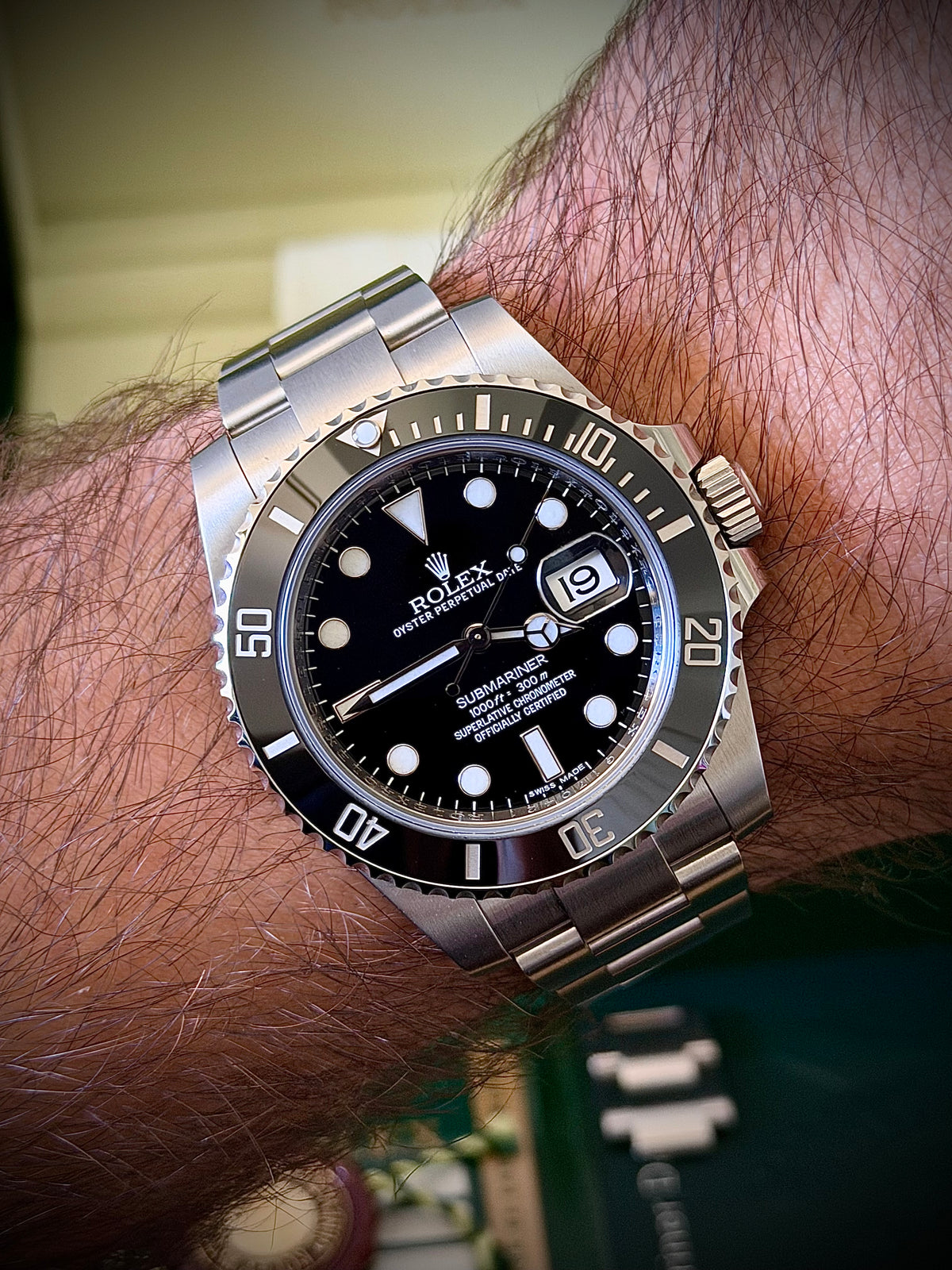 2011 ROLEX SUBMARINER DATE, 116610LN, LIKE NEW UNPOLISHED, ONE OWNER, FULL SET, INC GST